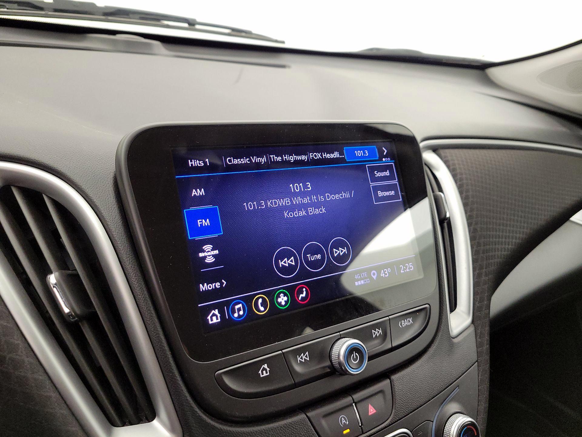 Thumbnail: 2024 Chevrolet Malibu - 16