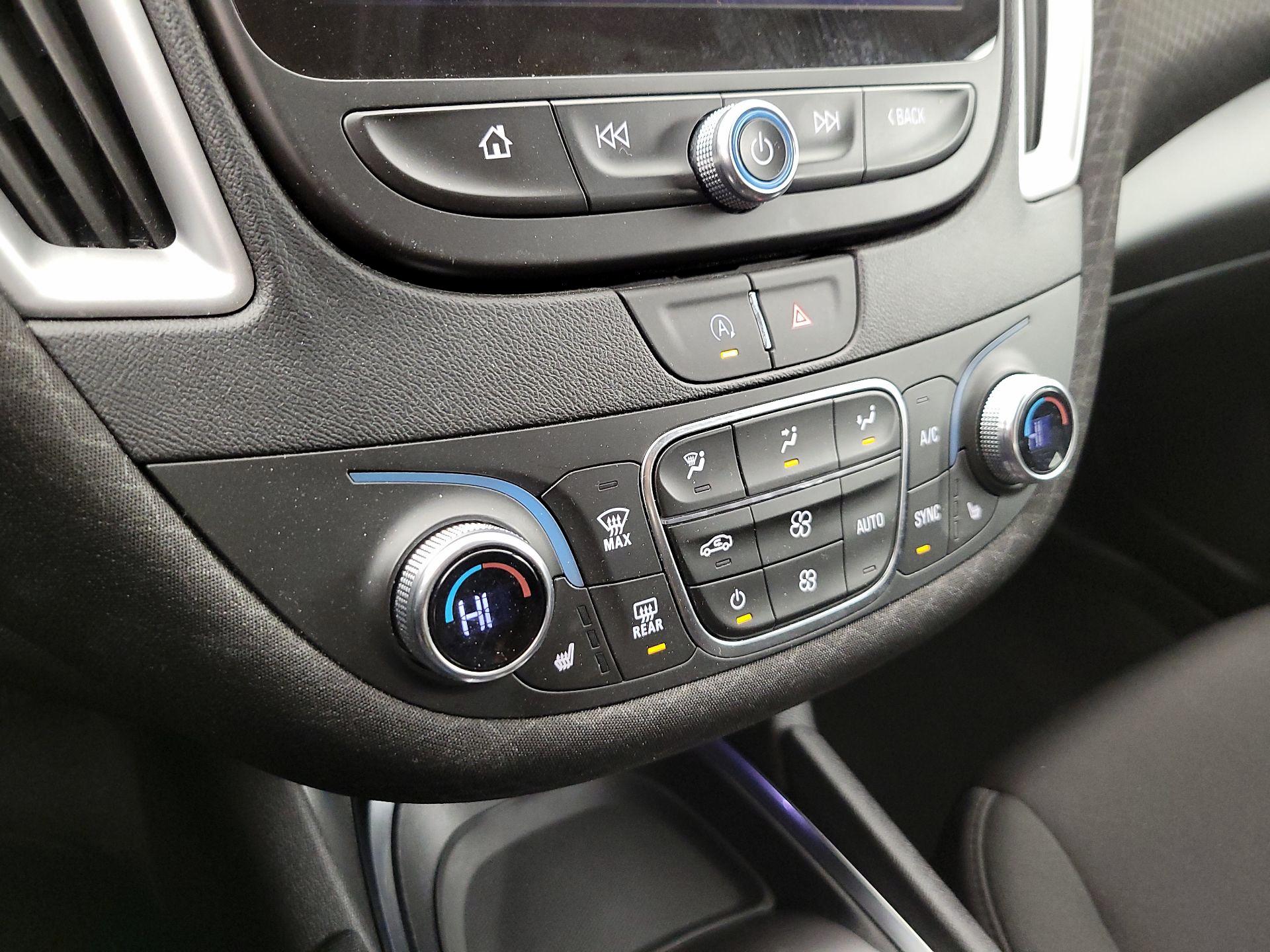 Thumbnail: 2024 Chevrolet Malibu - 17