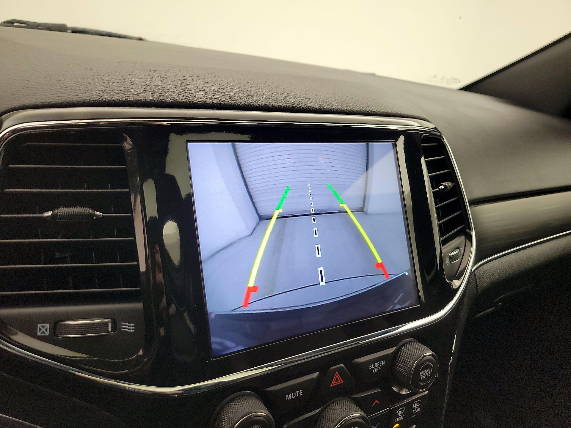 Thumbnail: 2021 Jeep Grand Cherokee - 14