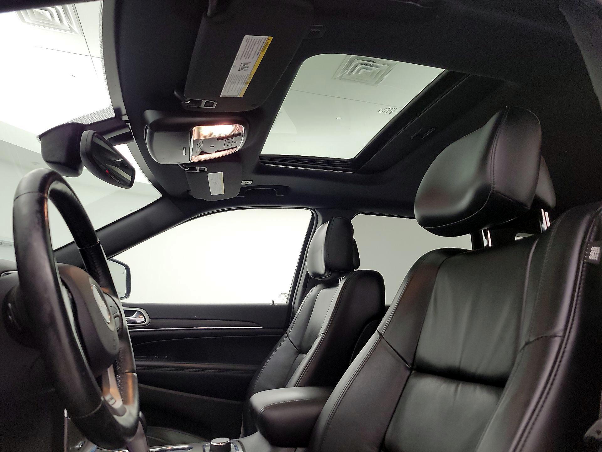 Thumbnail: 2021 Jeep Grand Cherokee - 19