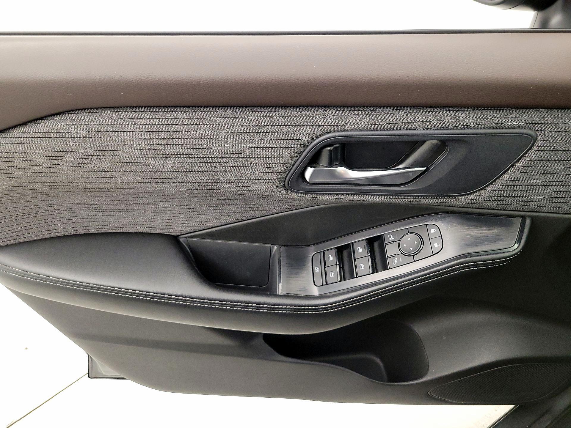 Thumbnail: 2023 Nissan Rogue - 12