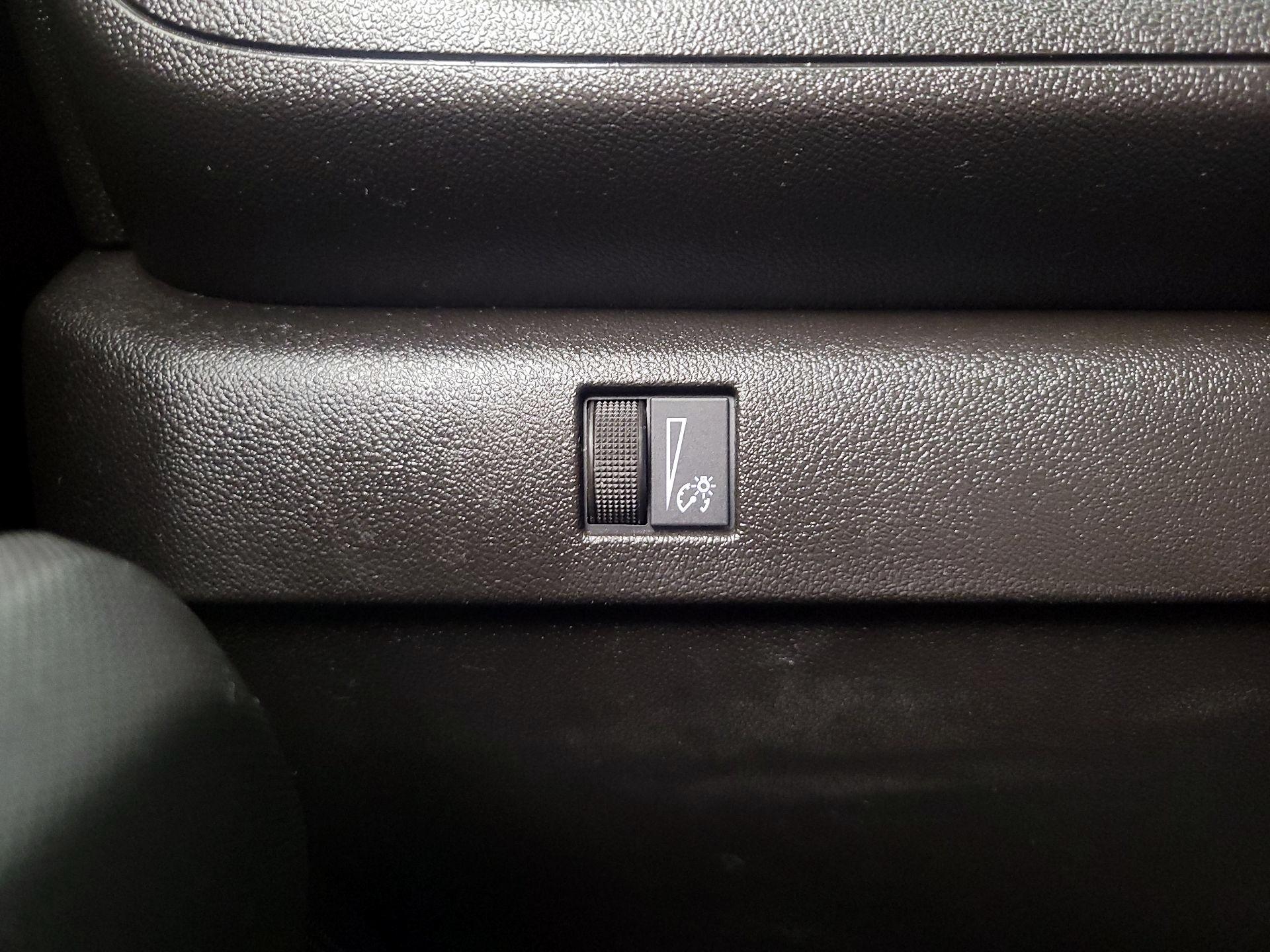 Thumbnail: 2023 Chevrolet Colorado - 13