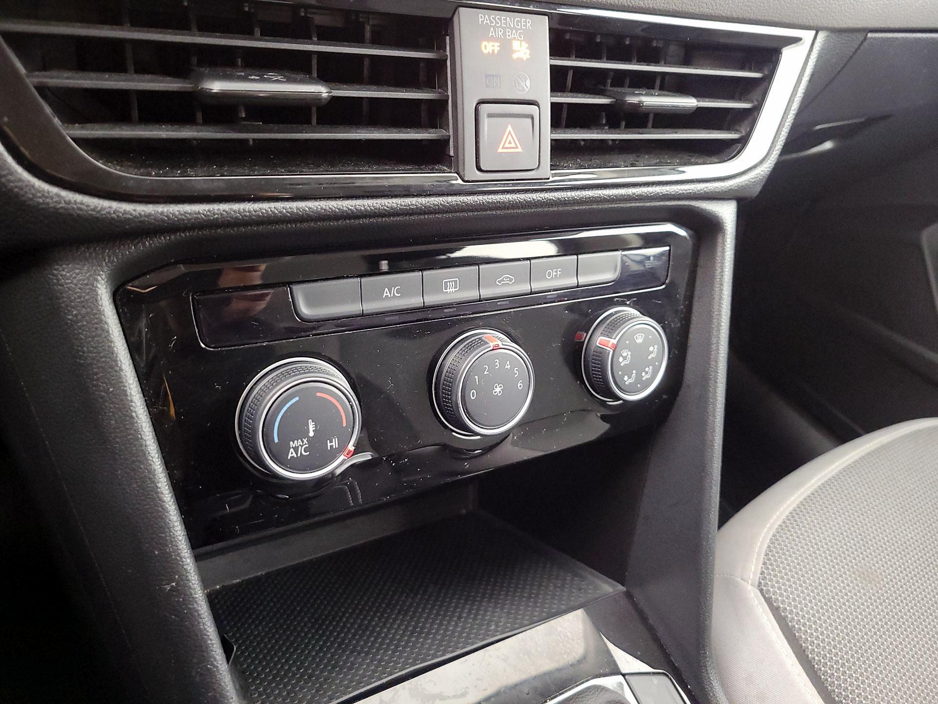 Thumbnail: 2024 Volkswagen Taos - 16