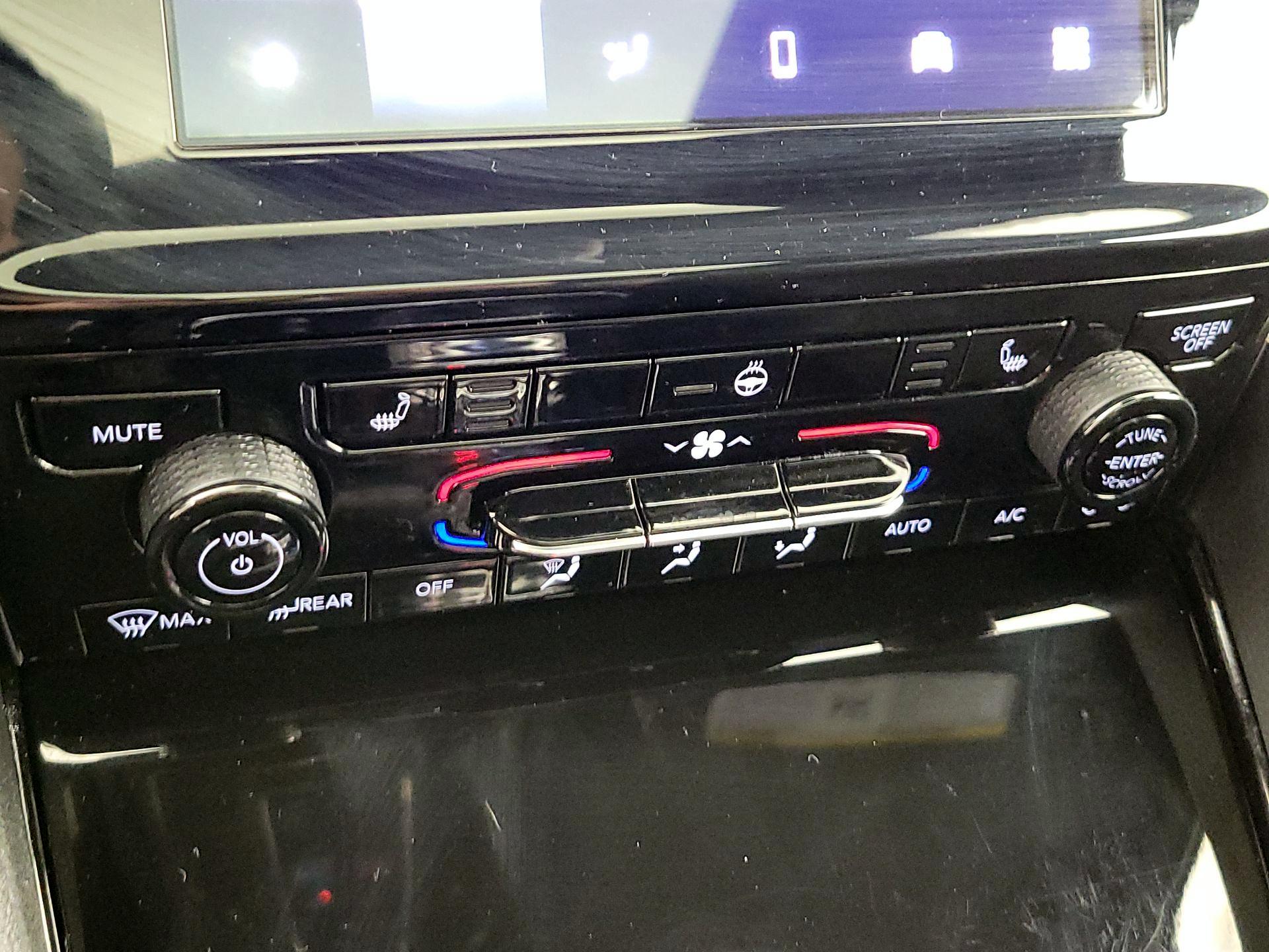 Thumbnail: 2023 Jeep Grand Cherokee - 16