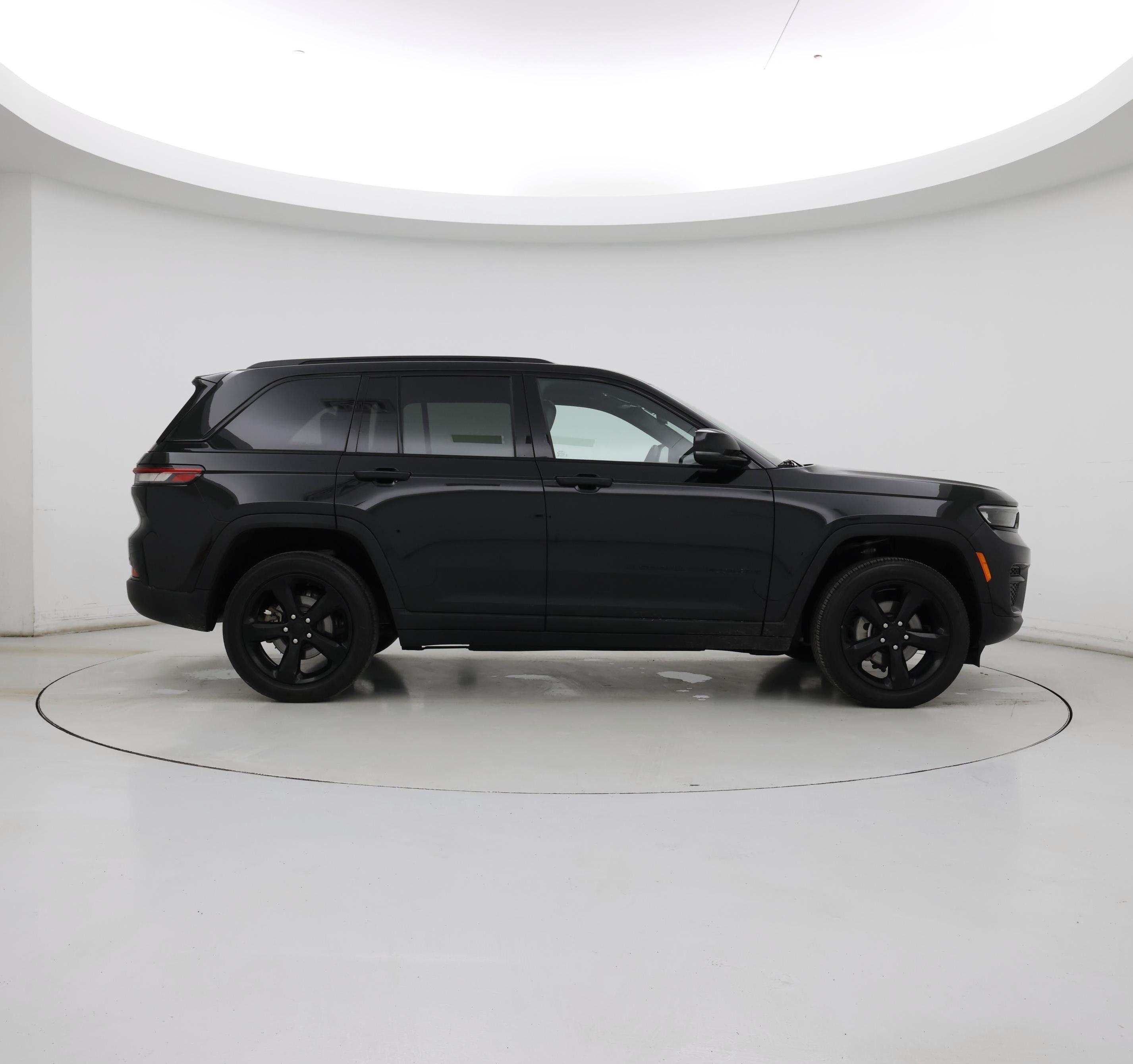 Thumbnail: 2023 Jeep Grand Cherokee - 7