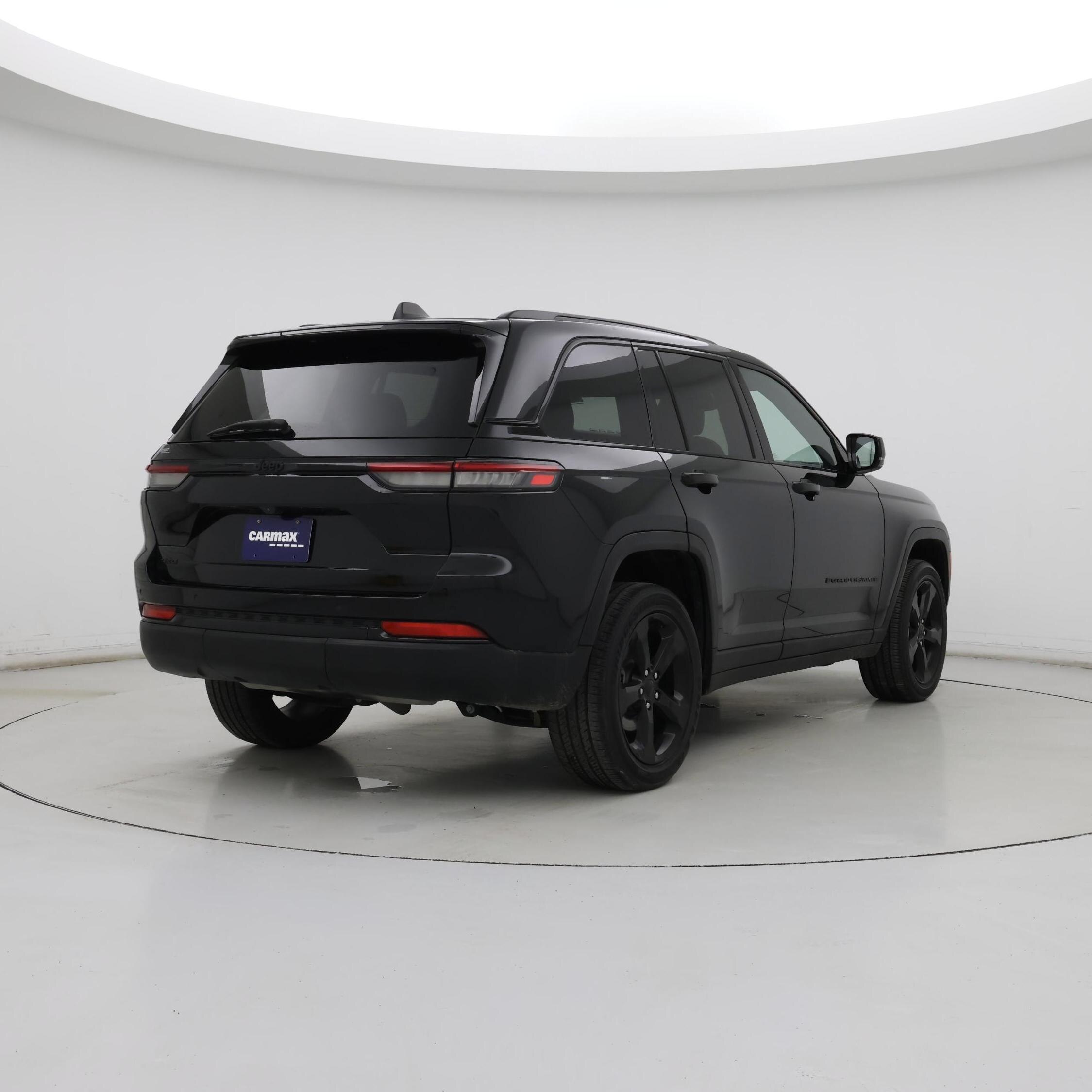 Thumbnail: 2023 Jeep Grand Cherokee - 8