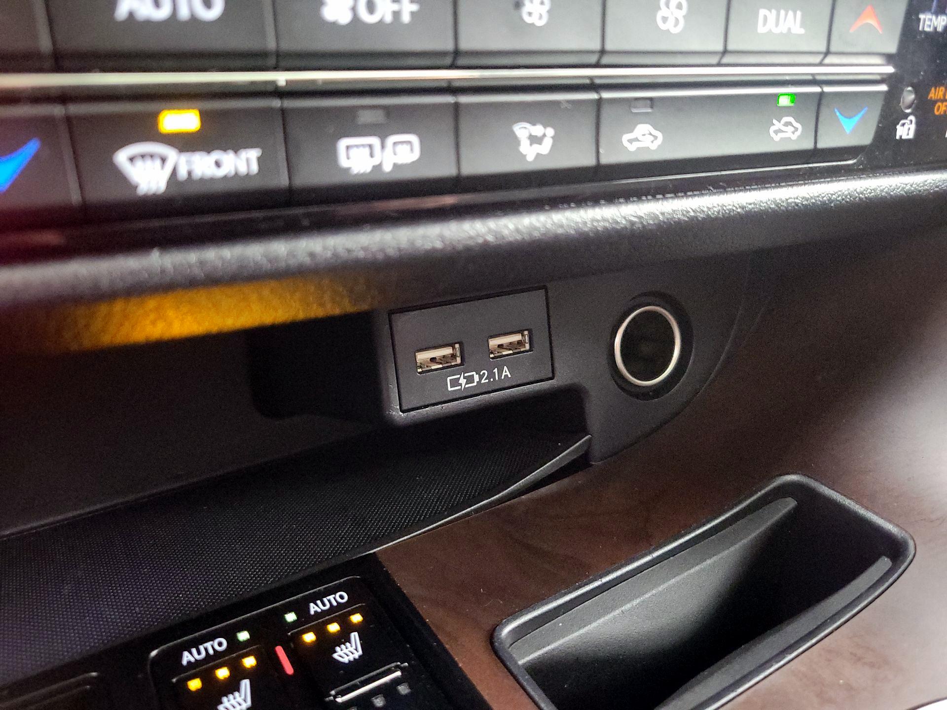 Thumbnail: 2022 Lexus RX - 18