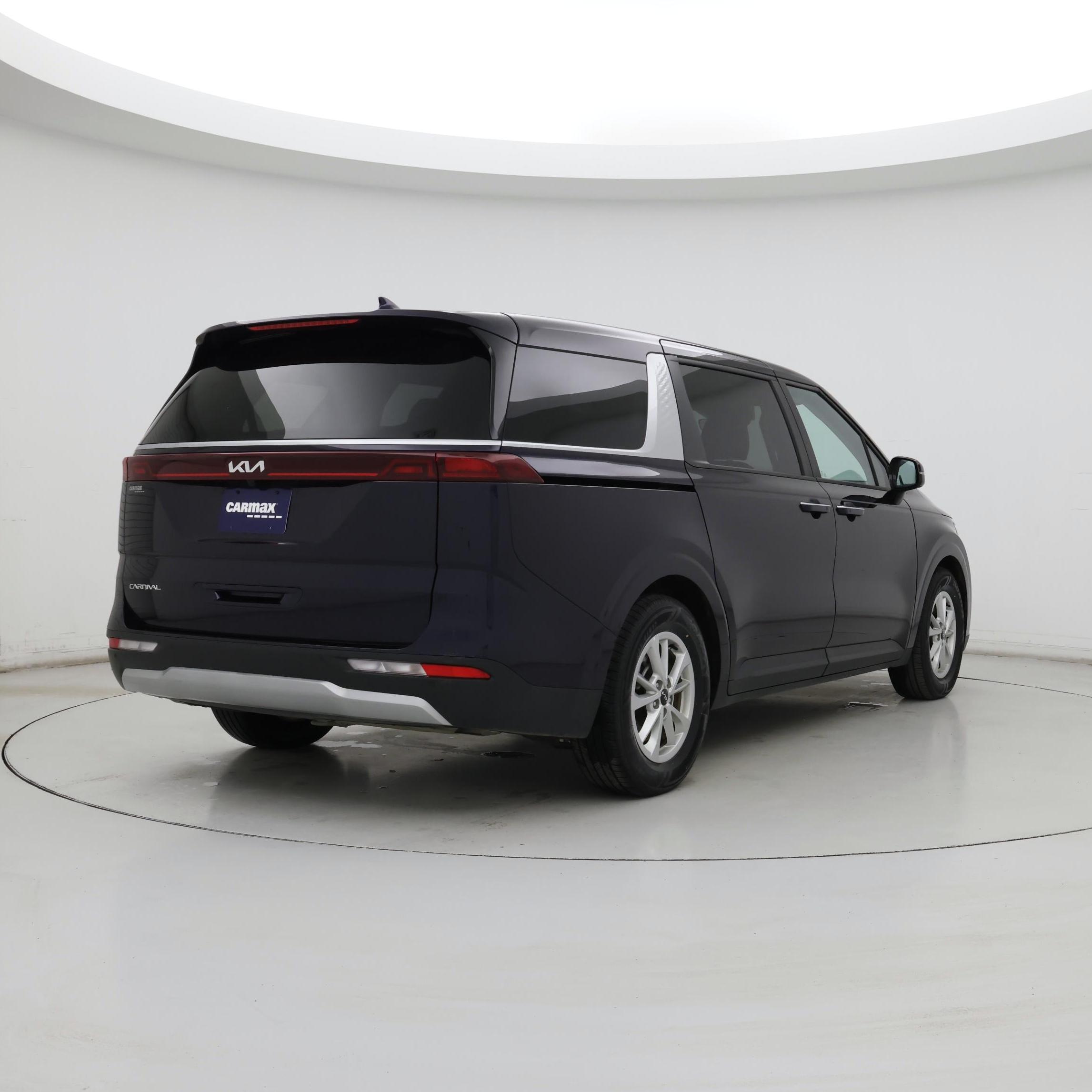 Thumbnail: 2024 Kia Carnival - 8