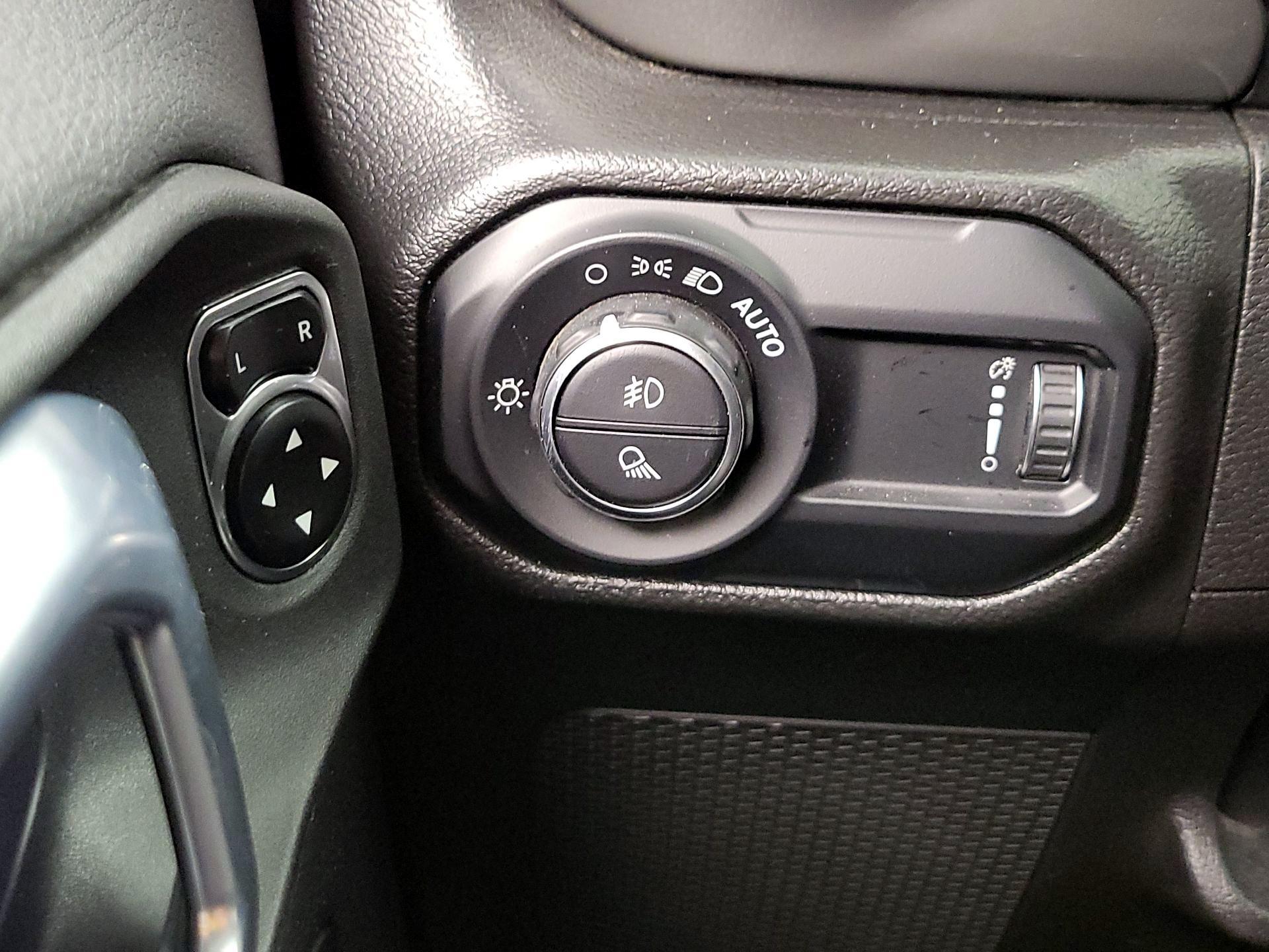 Thumbnail: 2023 Jeep Gladiator - 13