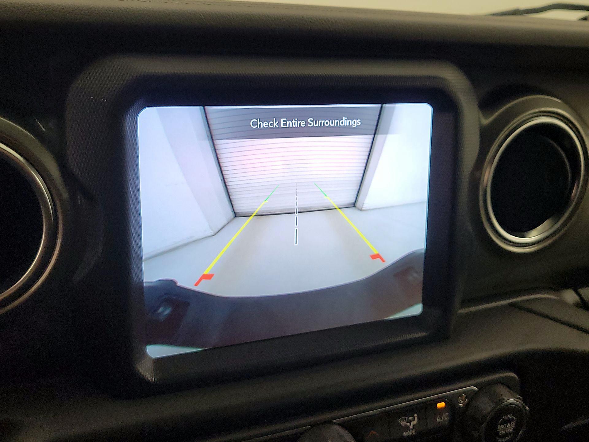 Thumbnail: 2023 Jeep Gladiator - 15