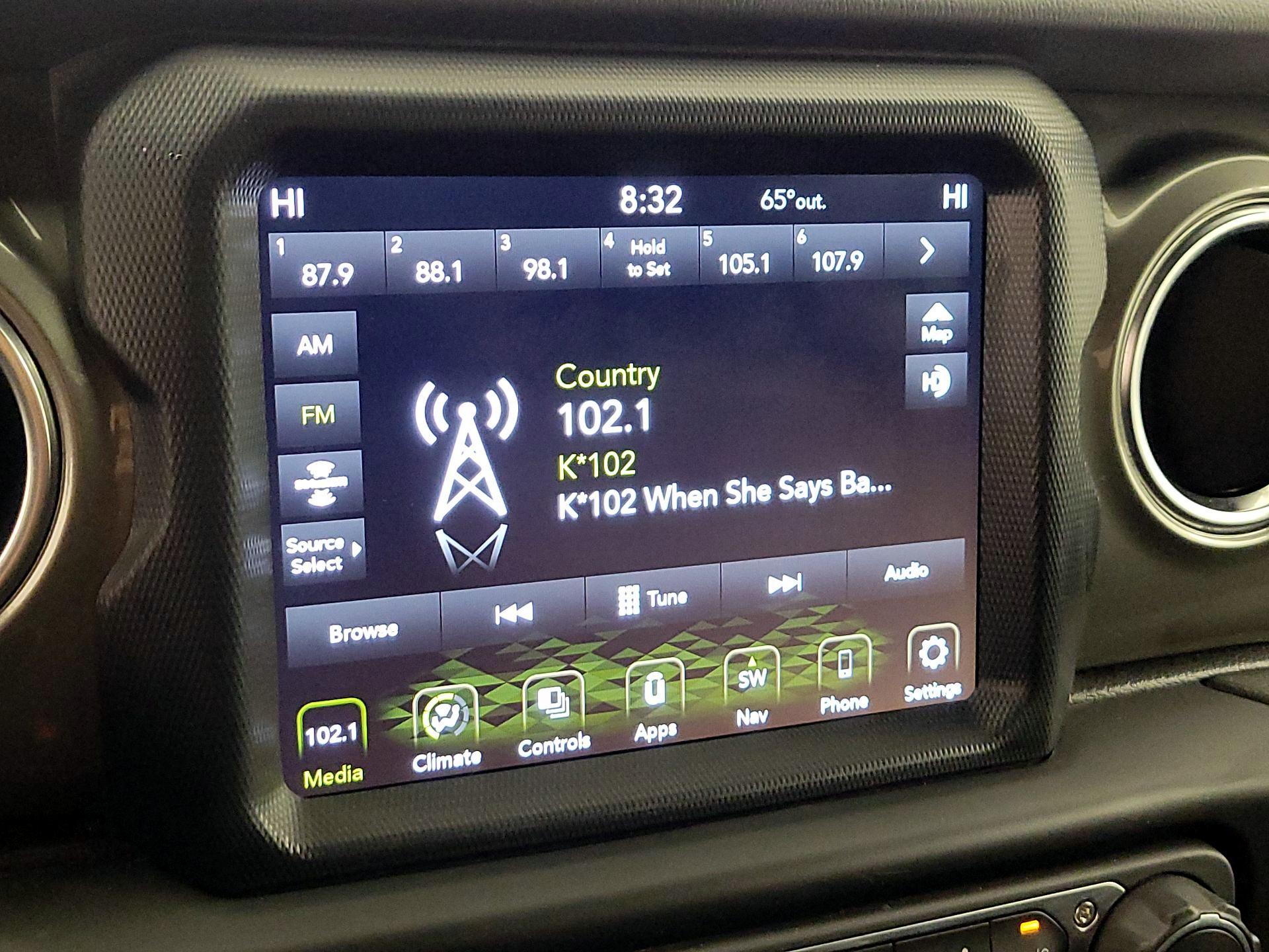 Thumbnail: 2023 Jeep Gladiator - 16