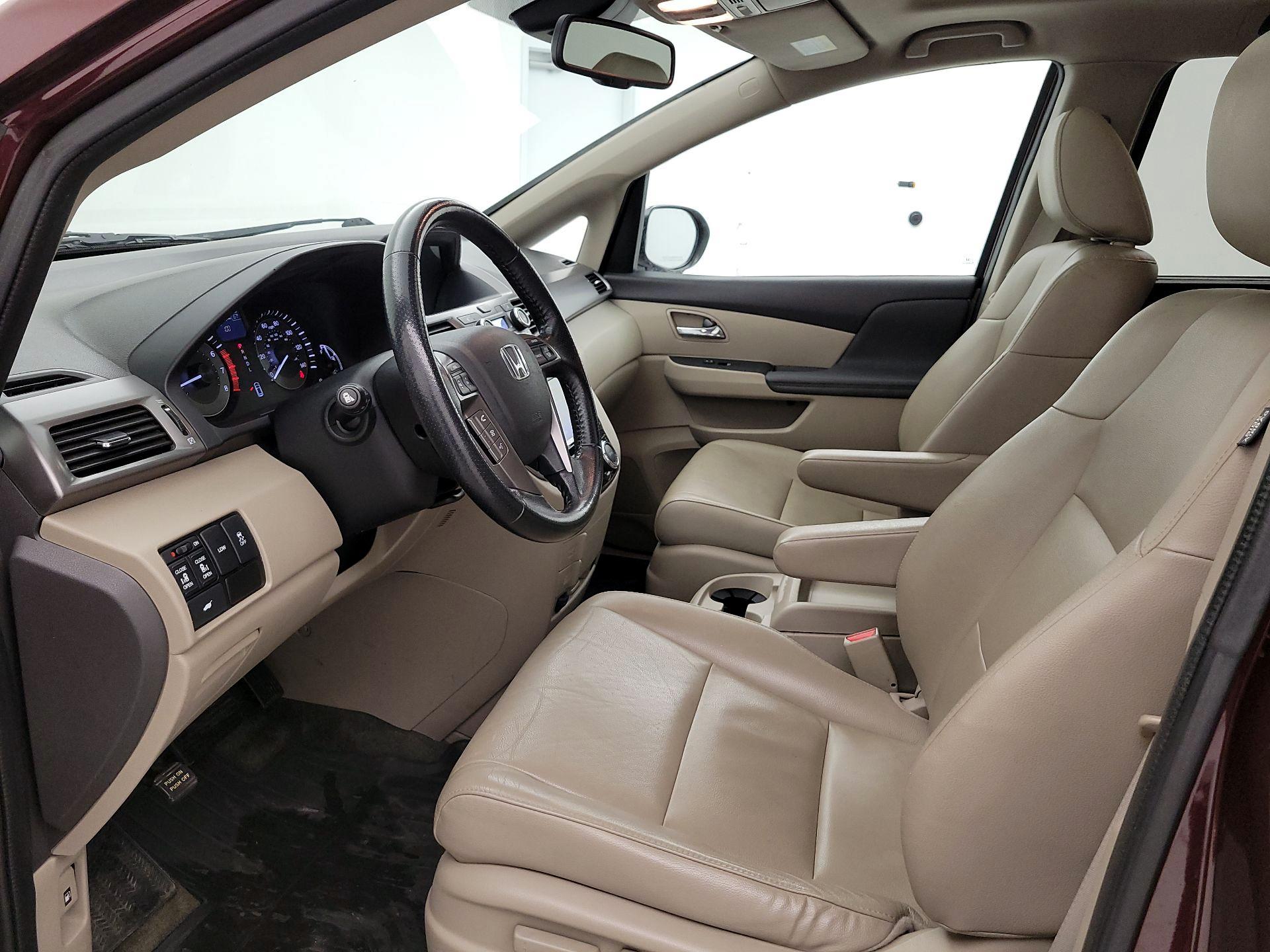 Thumbnail: 2015 Honda Odyssey - 11