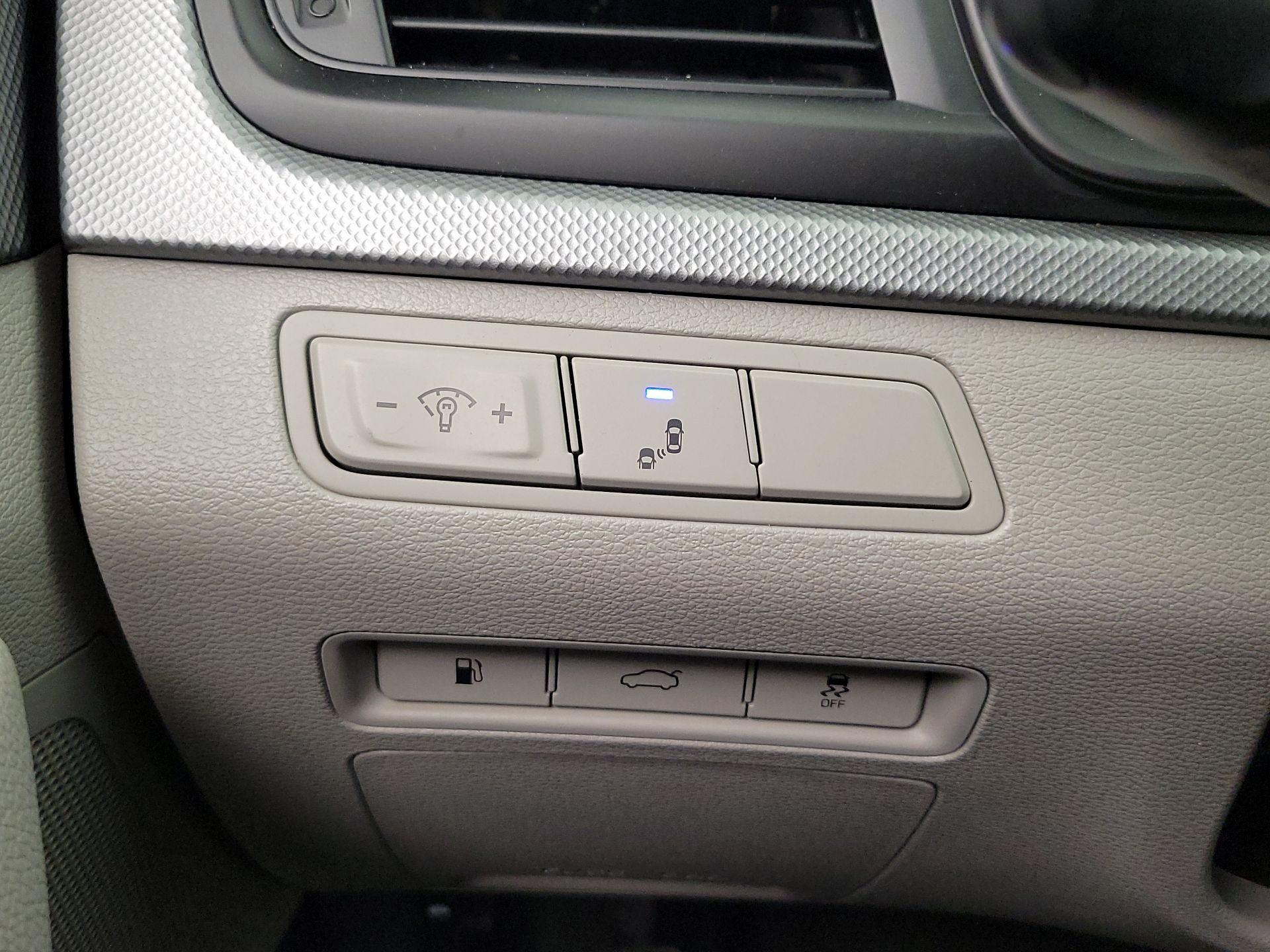 Thumbnail: 2018 Hyundai Sonata - 13