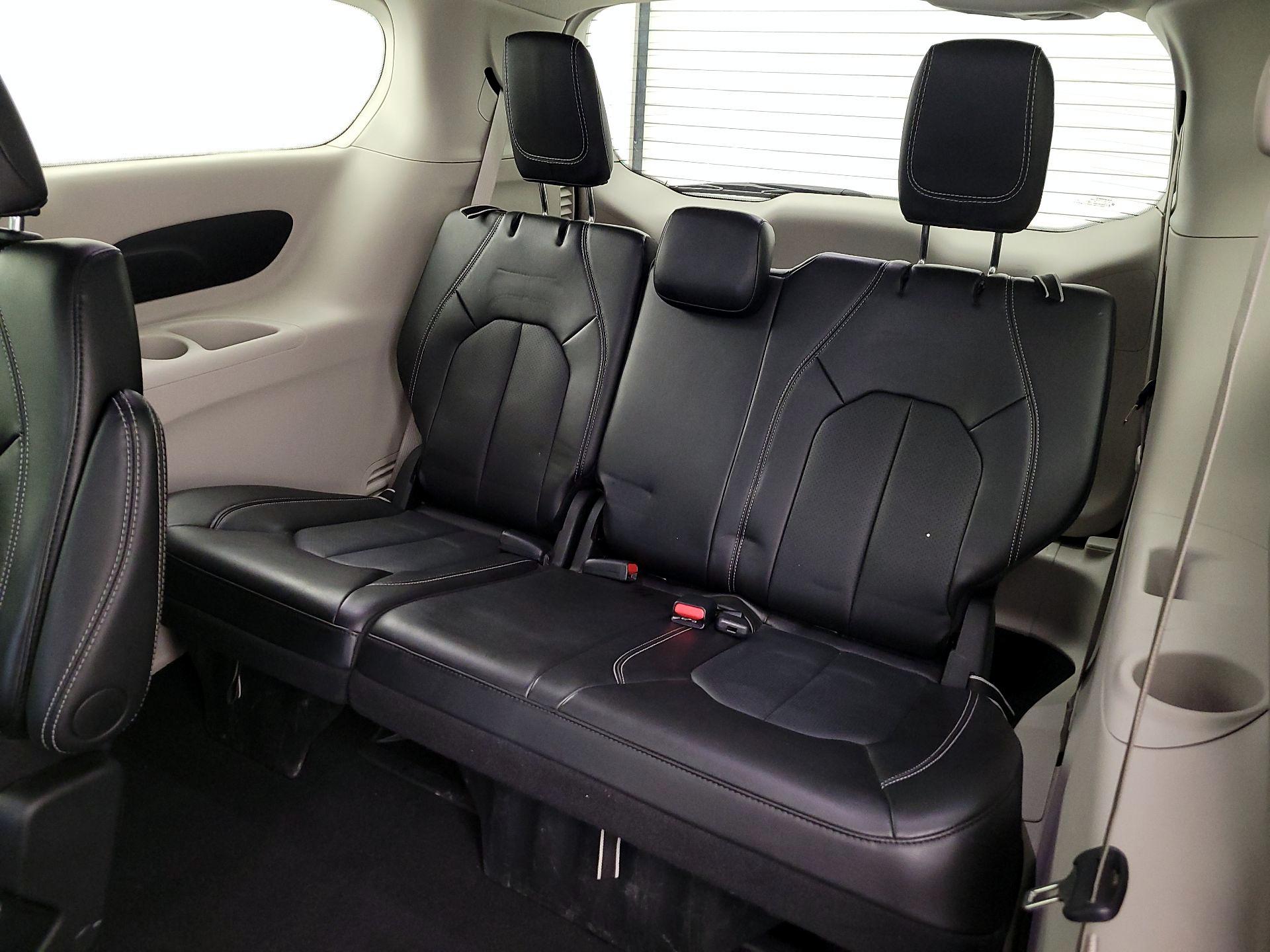 Thumbnail: 2024 Chrysler Pacifica - 20