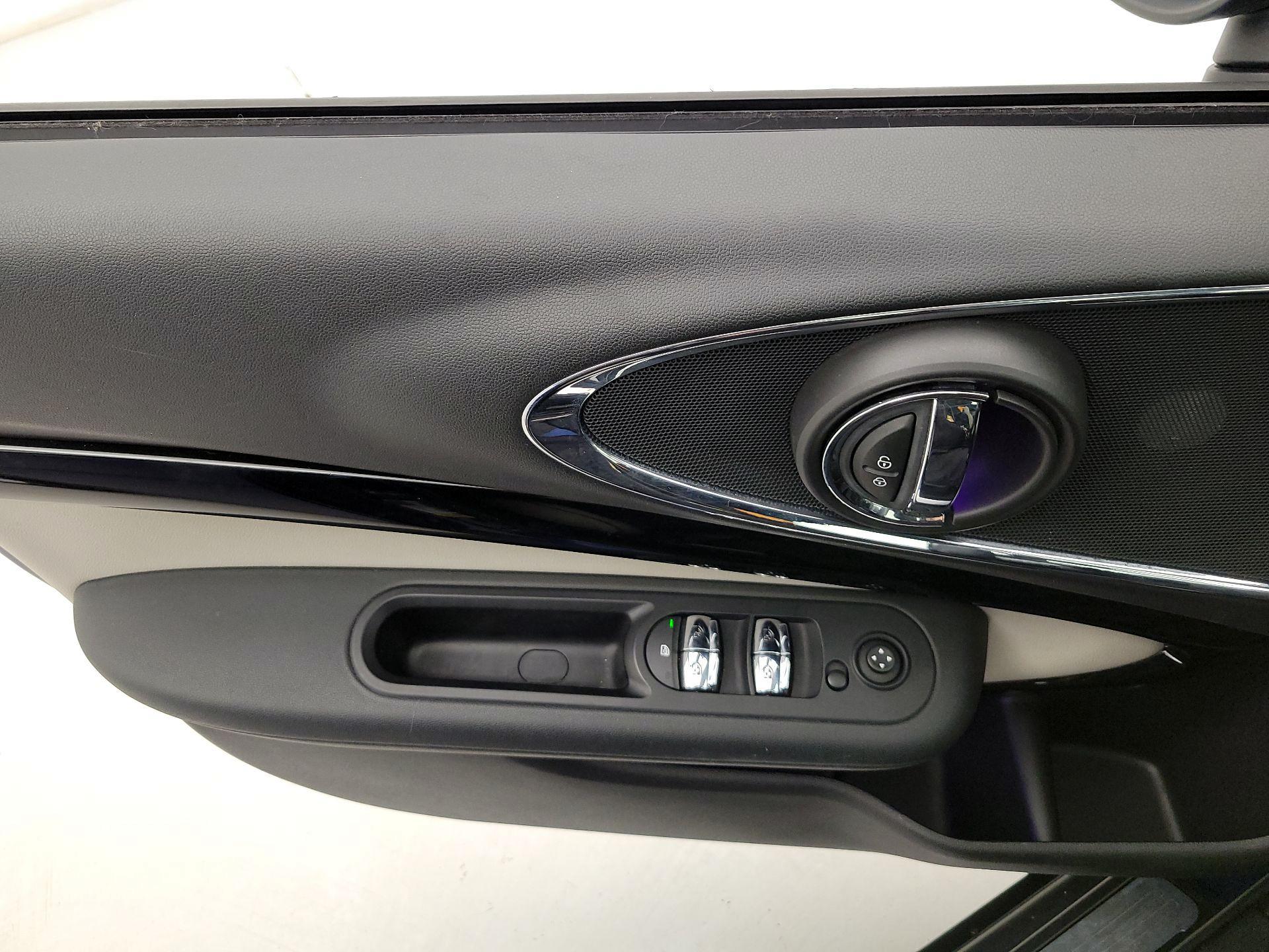 Thumbnail: 2019 MINI Cooper Clubman - 12