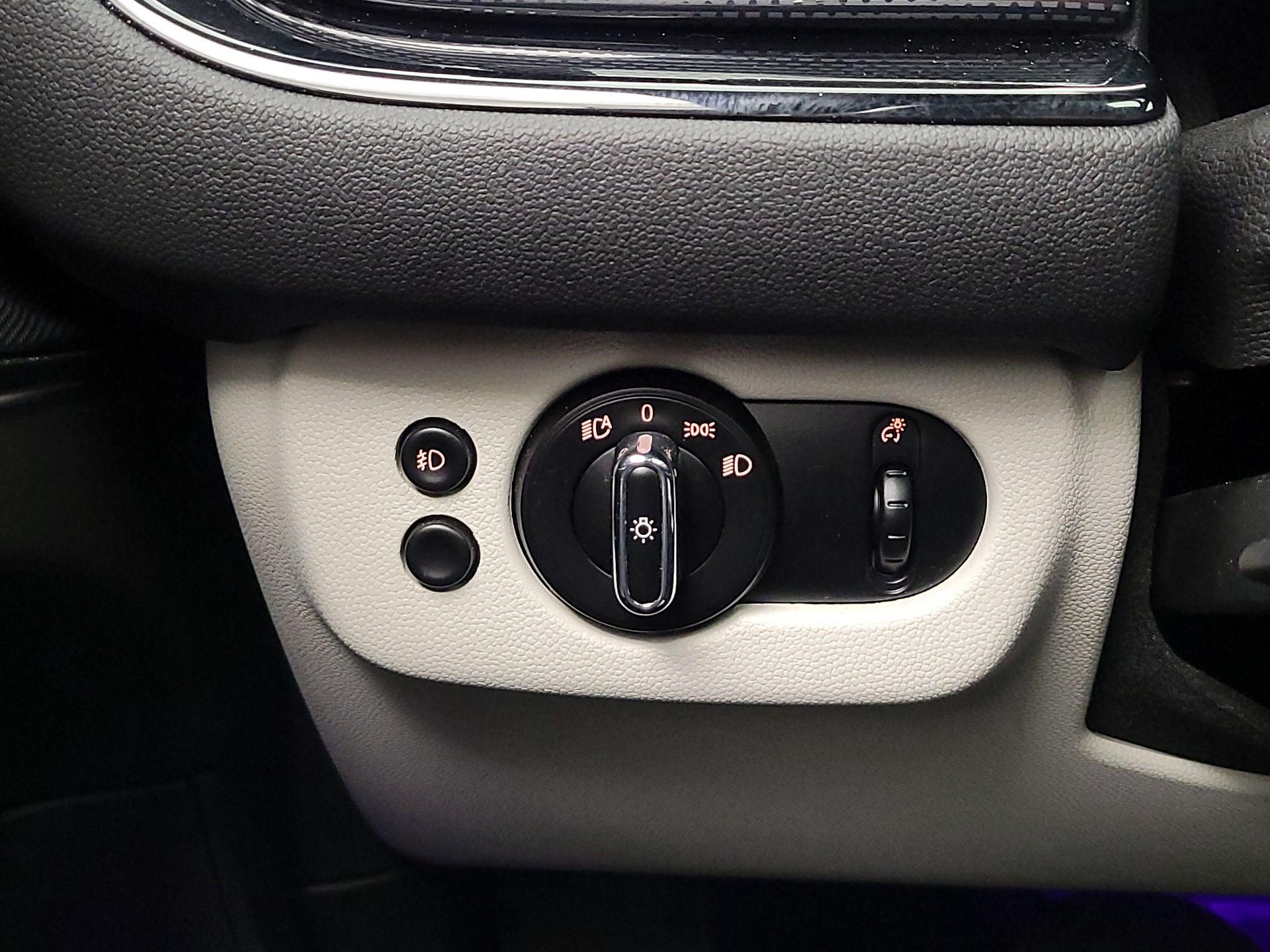 Thumbnail: 2019 MINI Cooper Clubman - 13