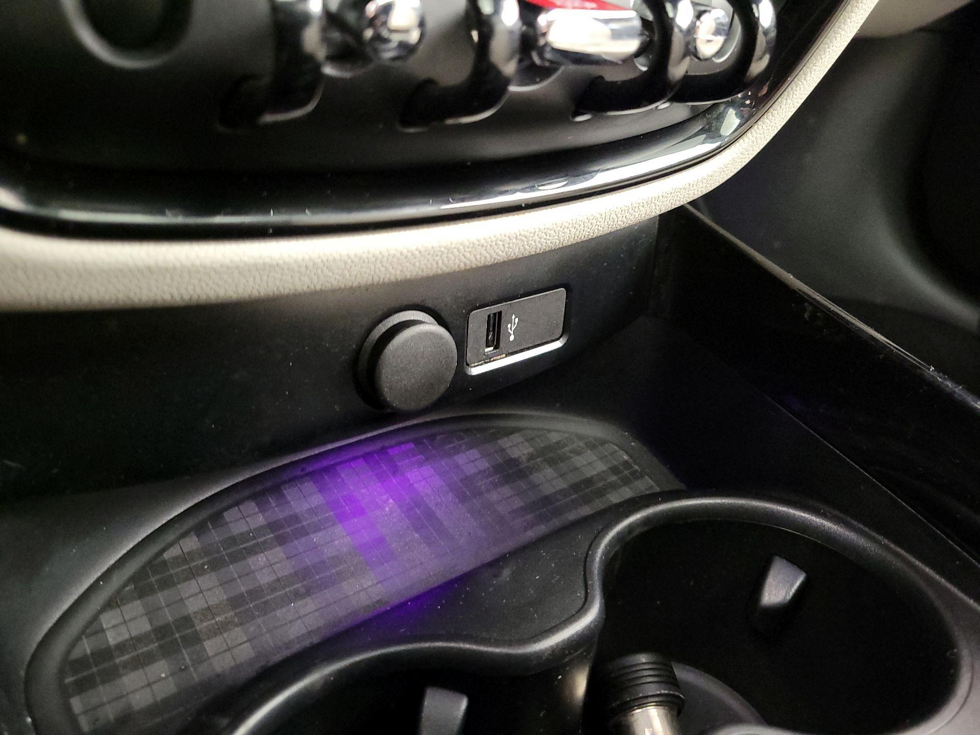 Thumbnail: 2019 MINI Cooper Clubman - 19