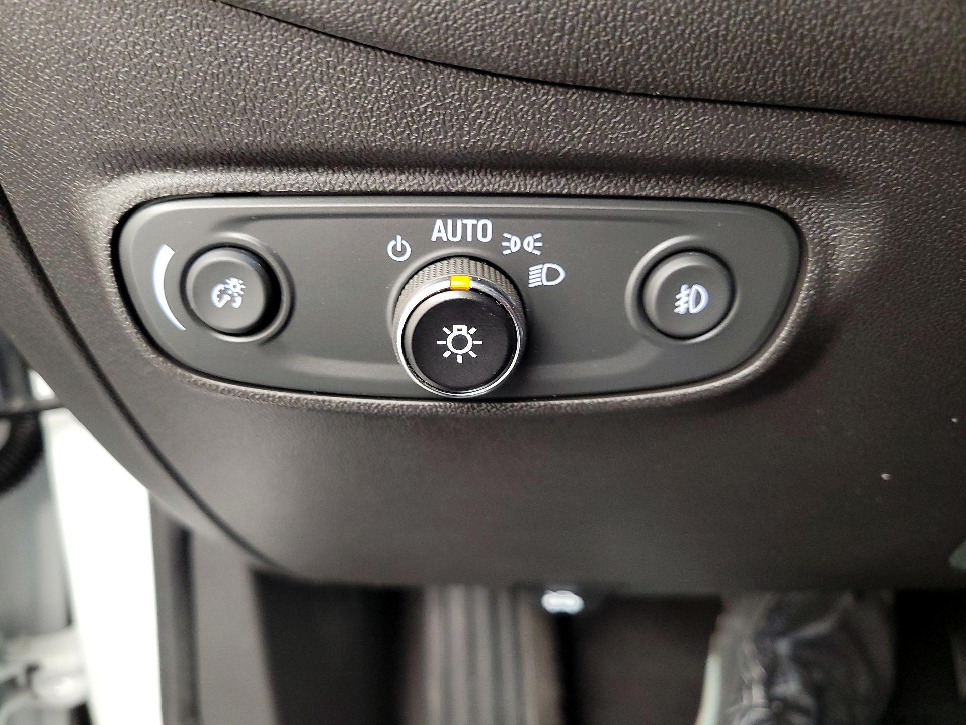 Thumbnail: 2021 Chevrolet Equinox - 13