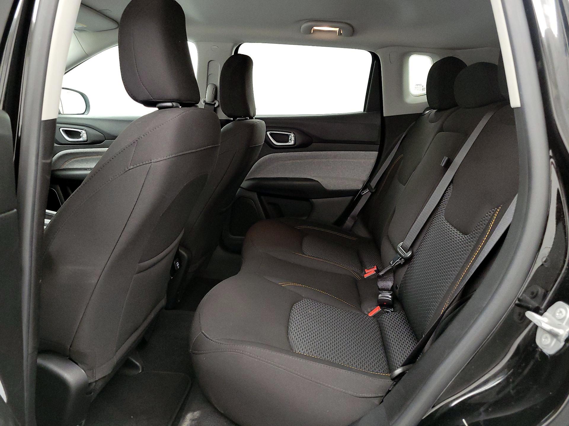 Thumbnail: 2022 Jeep Compass - 18