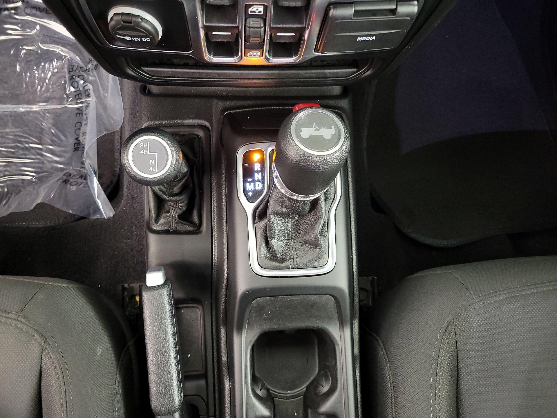 Thumbnail: 2021 Jeep Wrangler - 16