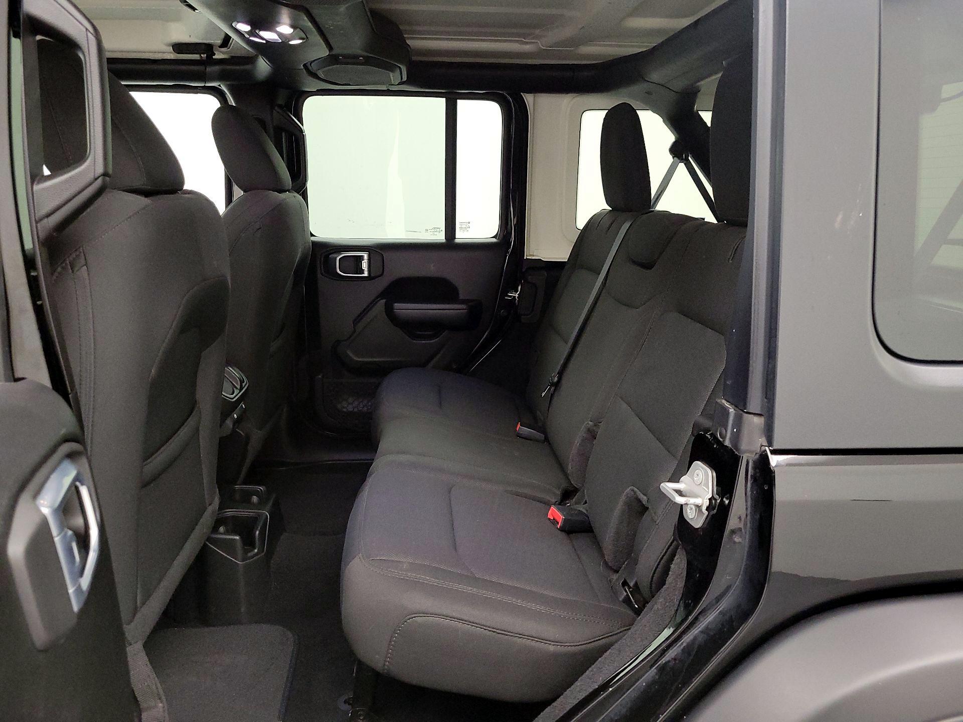 Thumbnail: 2021 Jeep Wrangler - 18