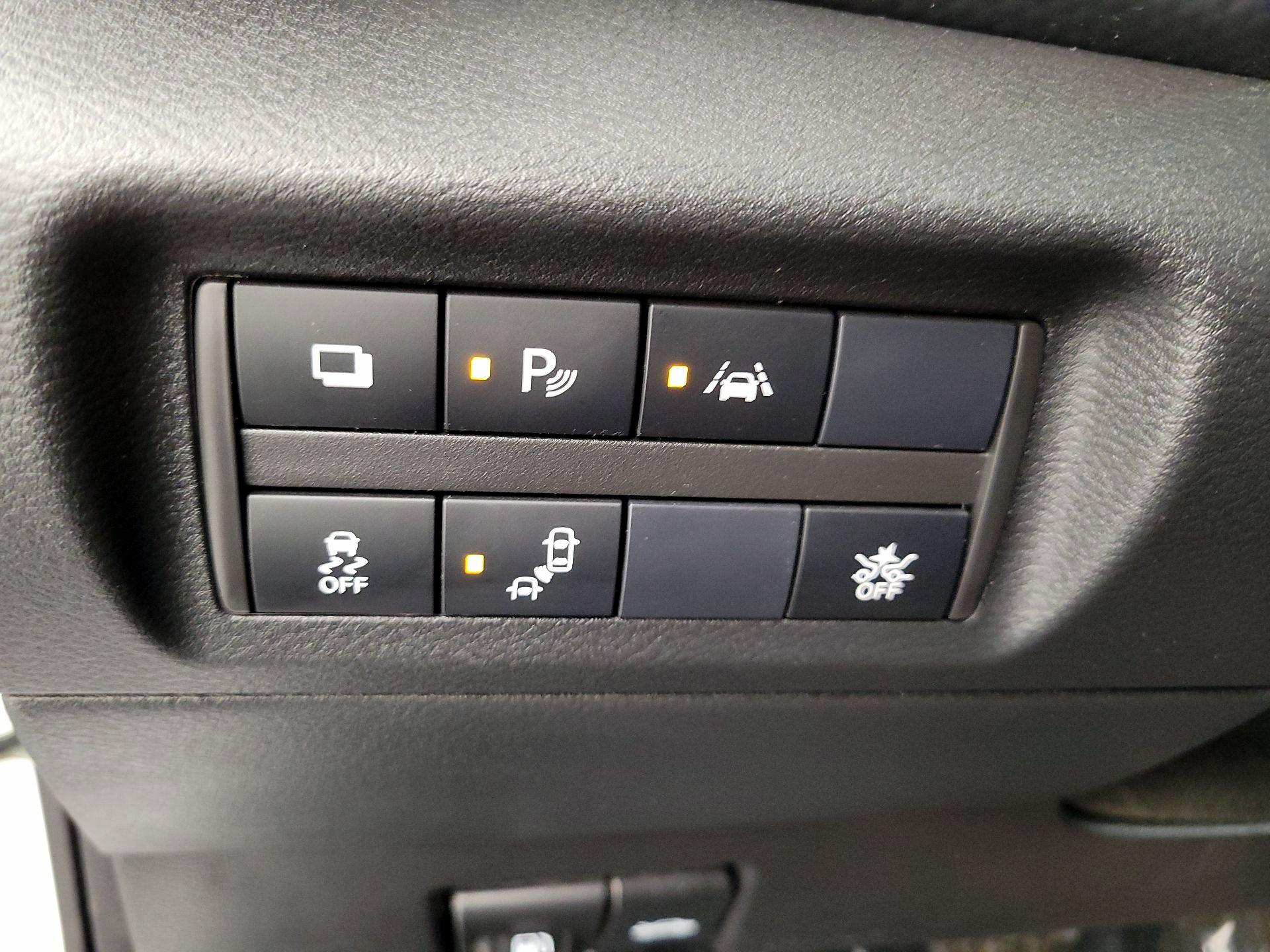 Thumbnail: 2023 Nissan Kicks - 13