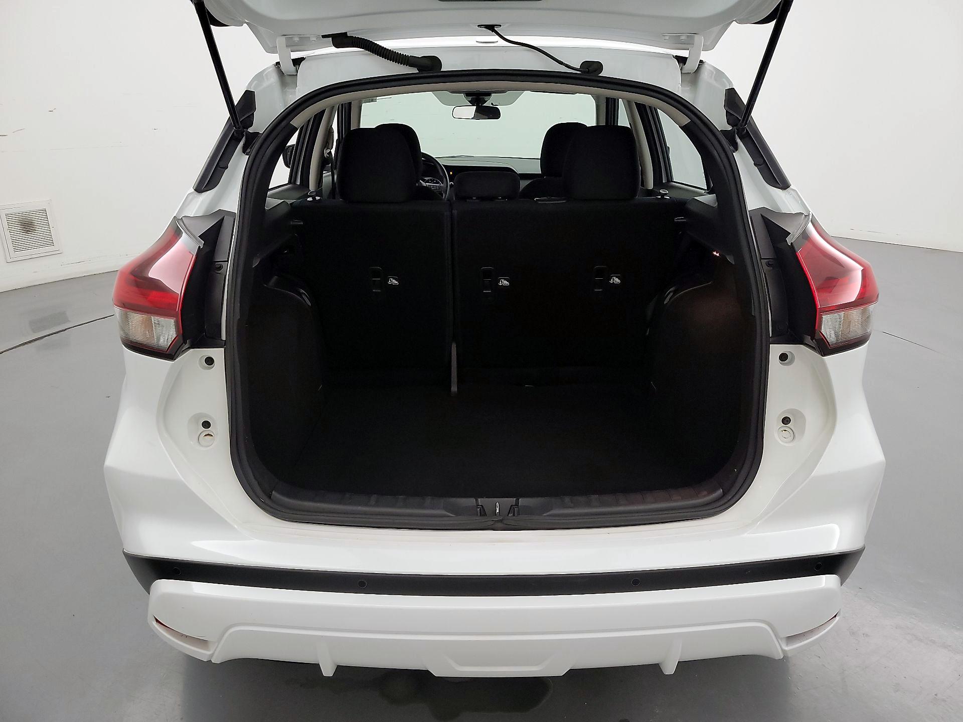 Thumbnail: 2023 Nissan Kicks - 20