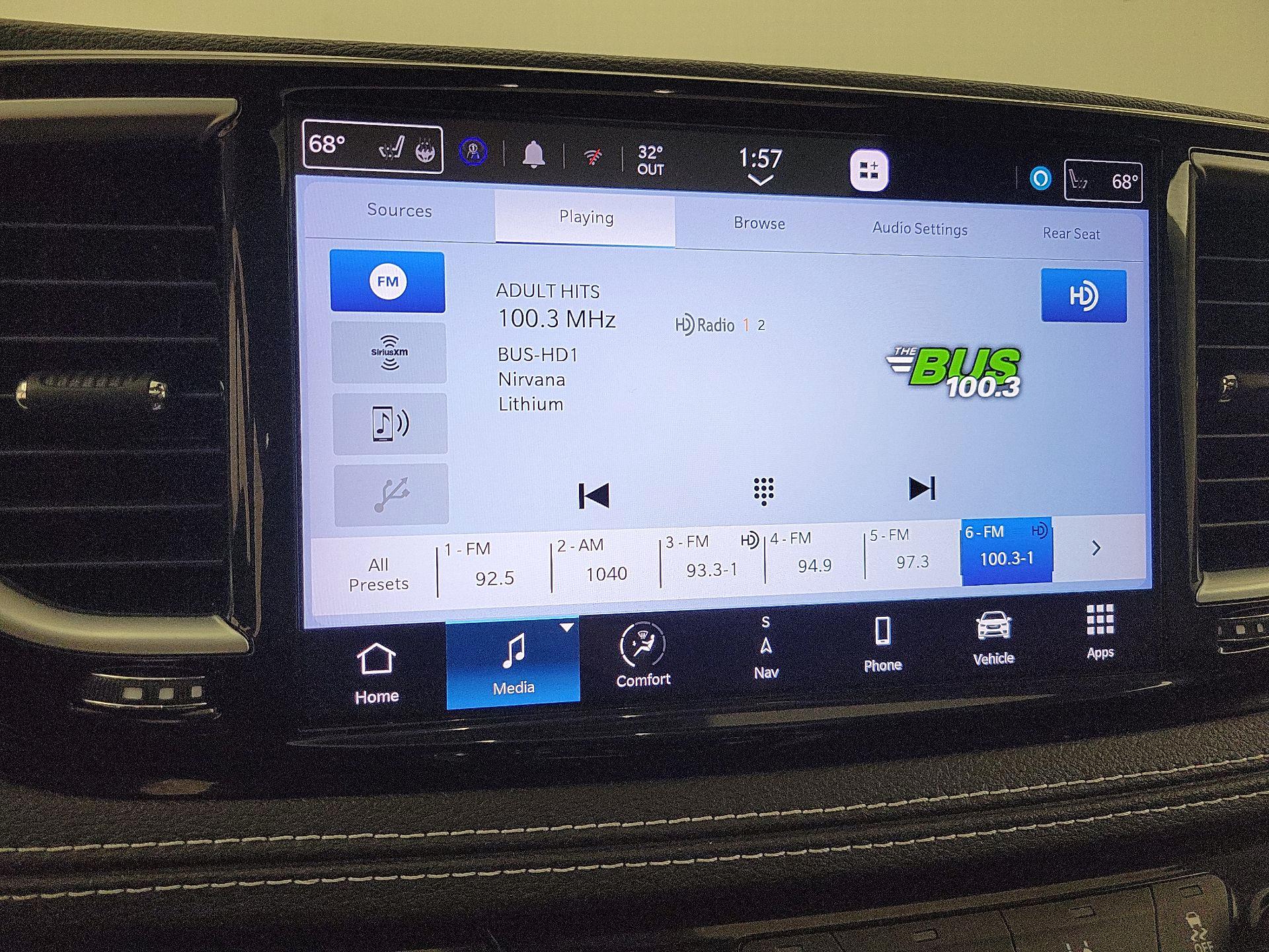 Thumbnail: 2023 Chrysler Pacifica - 16