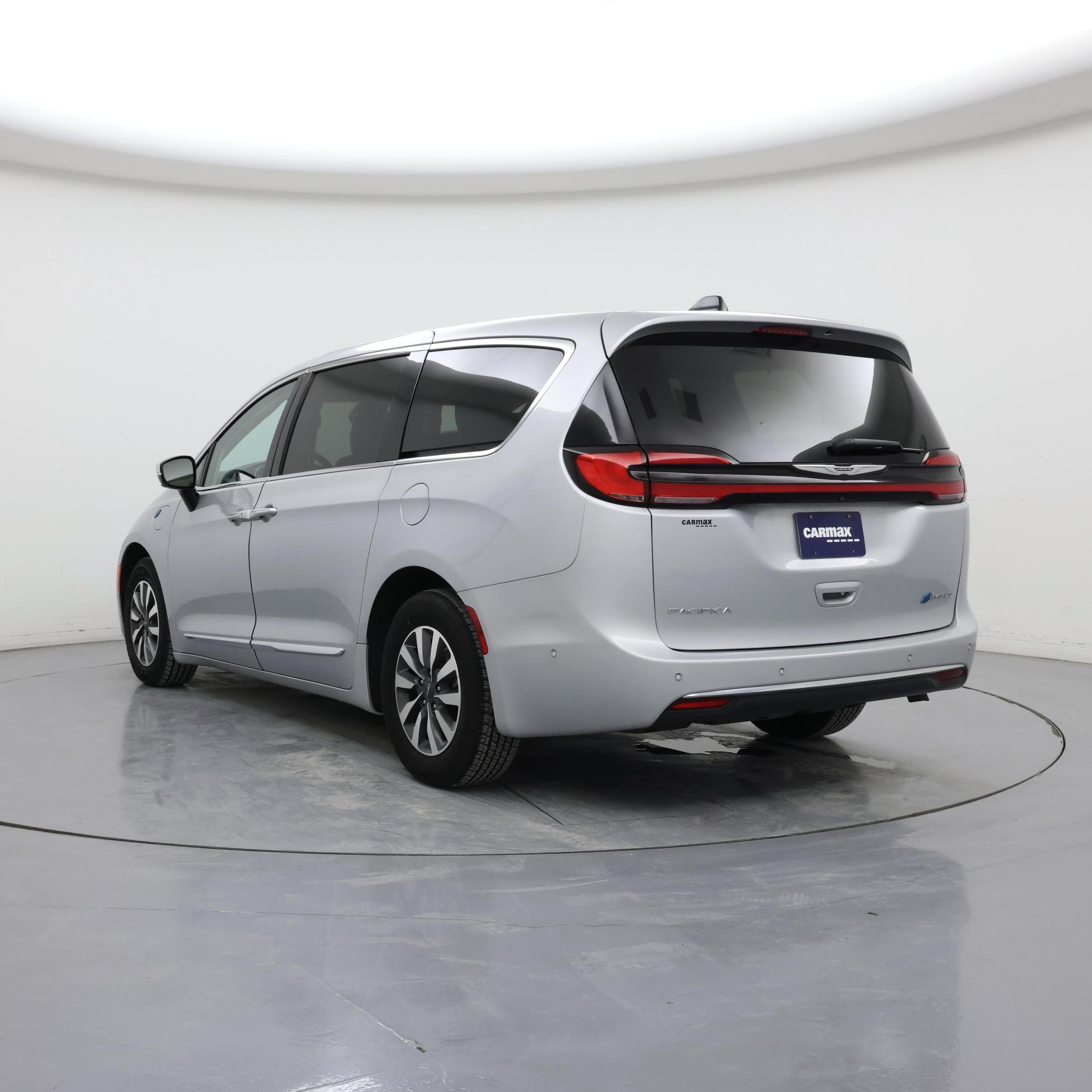 Thumbnail: 2023 Chrysler Pacifica - 2