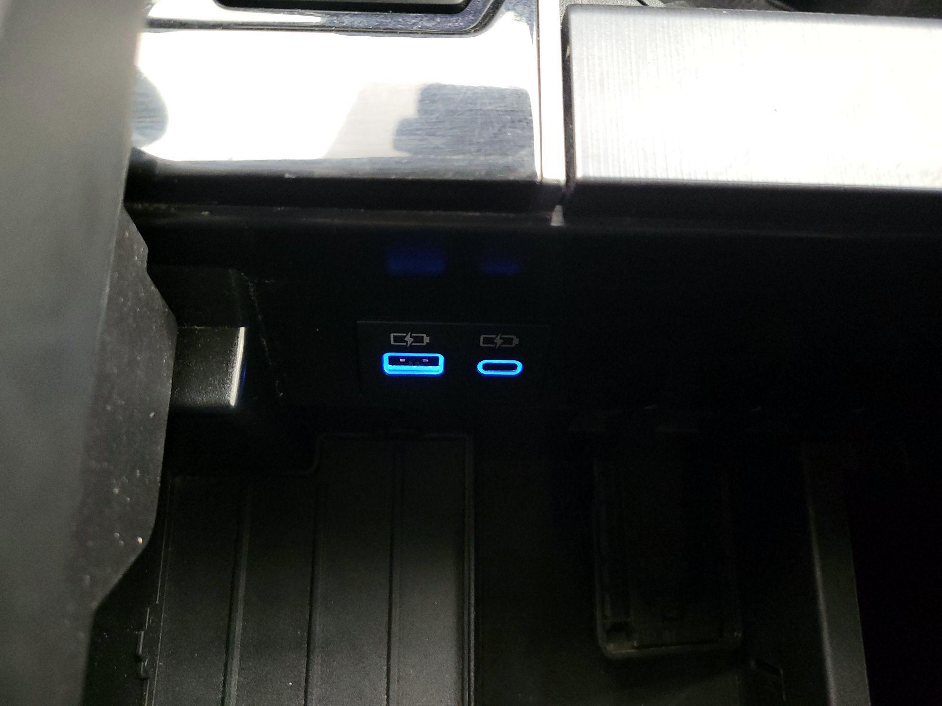 Thumbnail: 2022 Toyota Tundra - 19