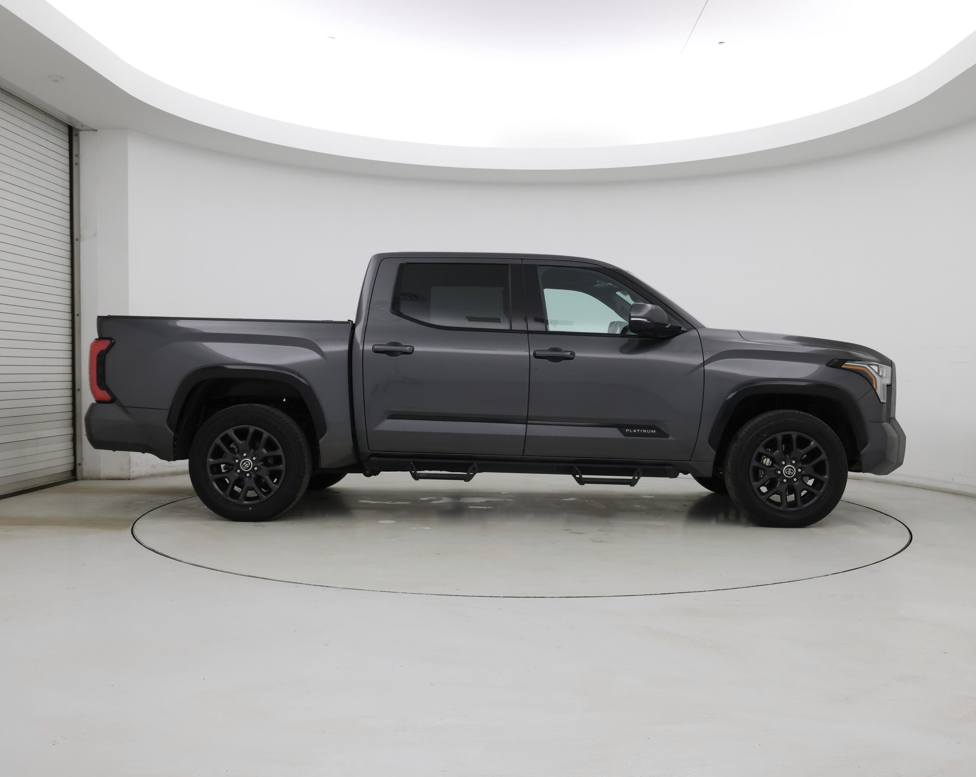 Thumbnail: 2022 Toyota Tundra - 7