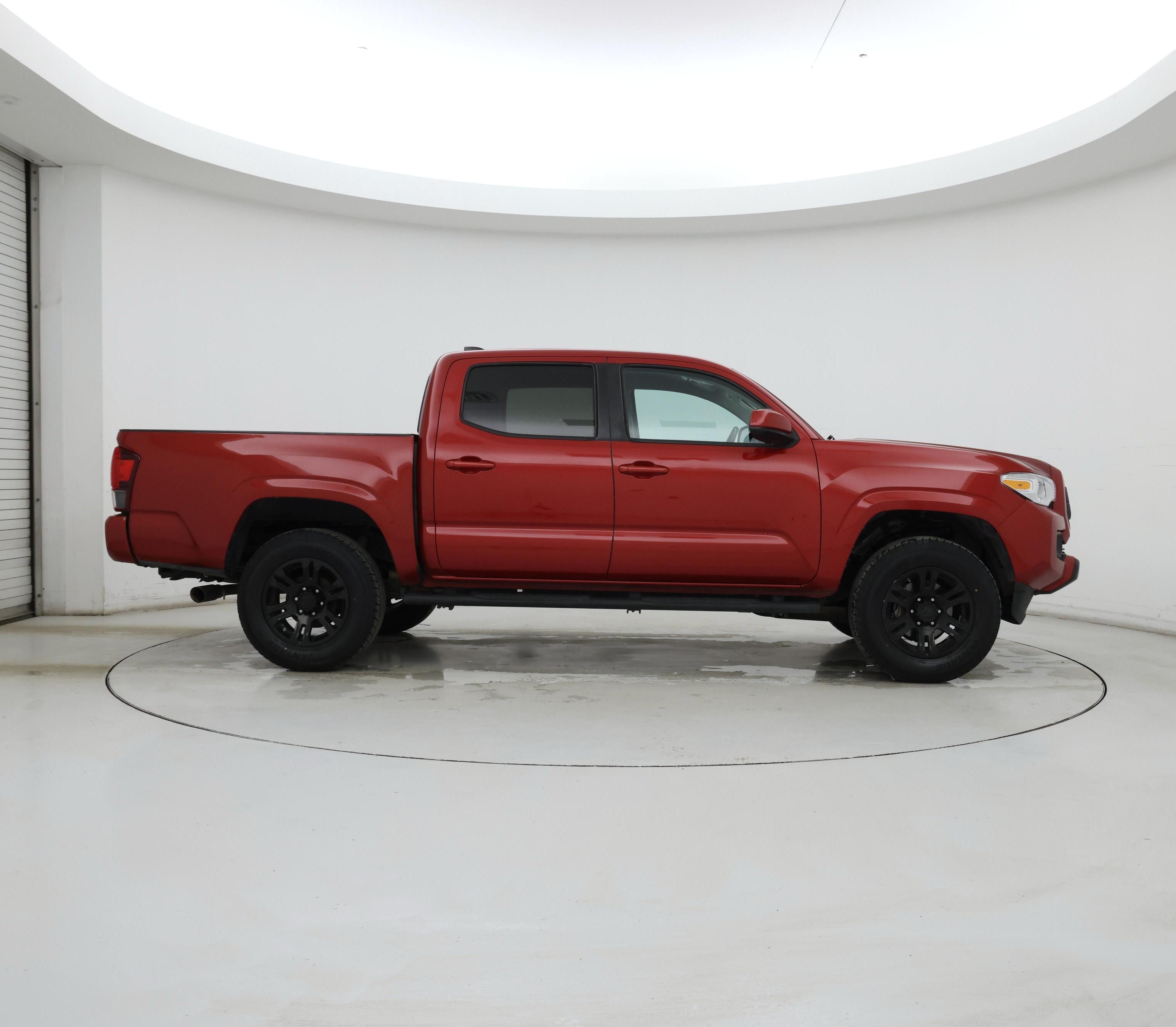 Thumbnail: 2022 Toyota Tacoma - 7