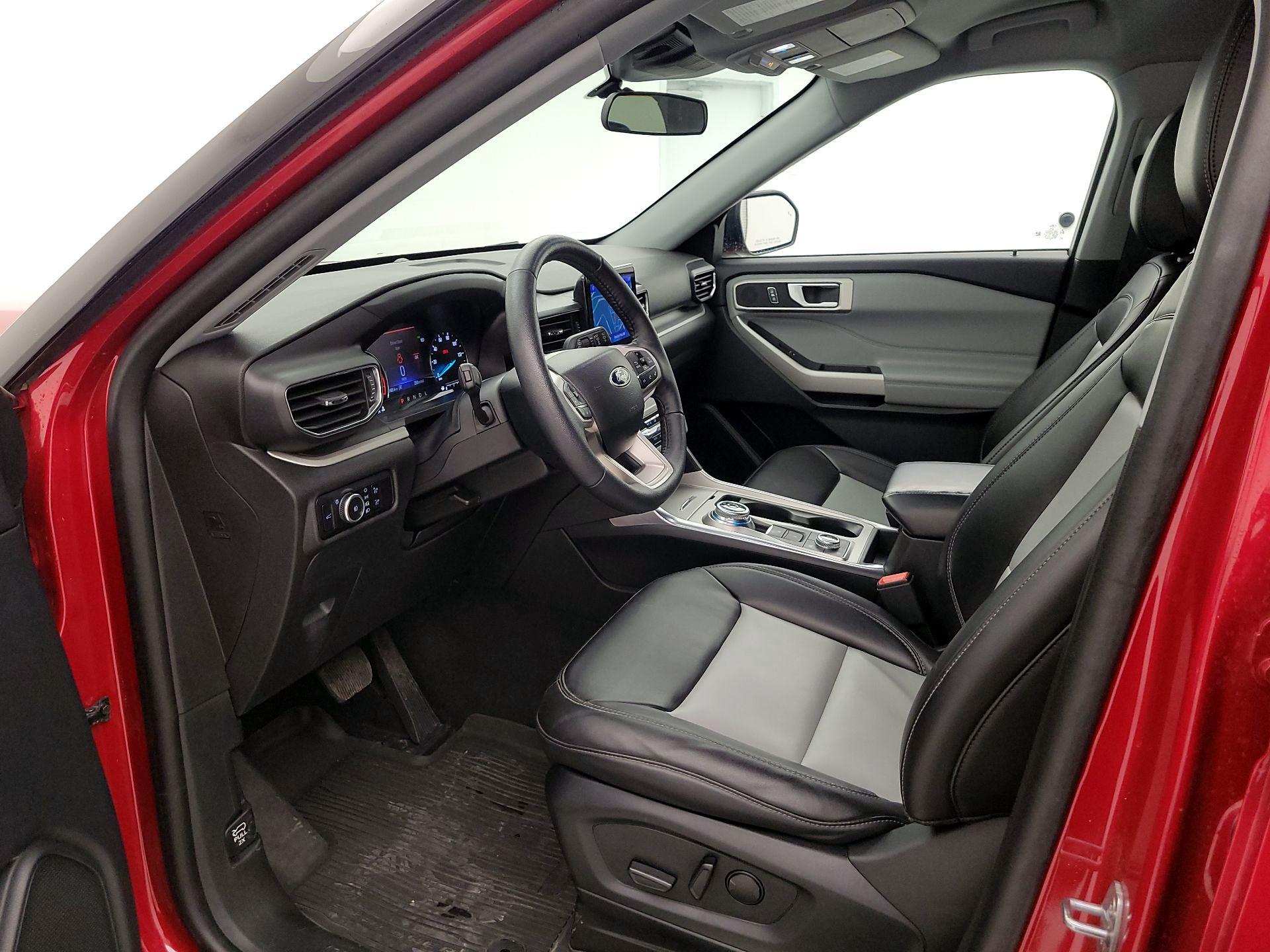 Thumbnail: 2023 Ford Explorer - 11