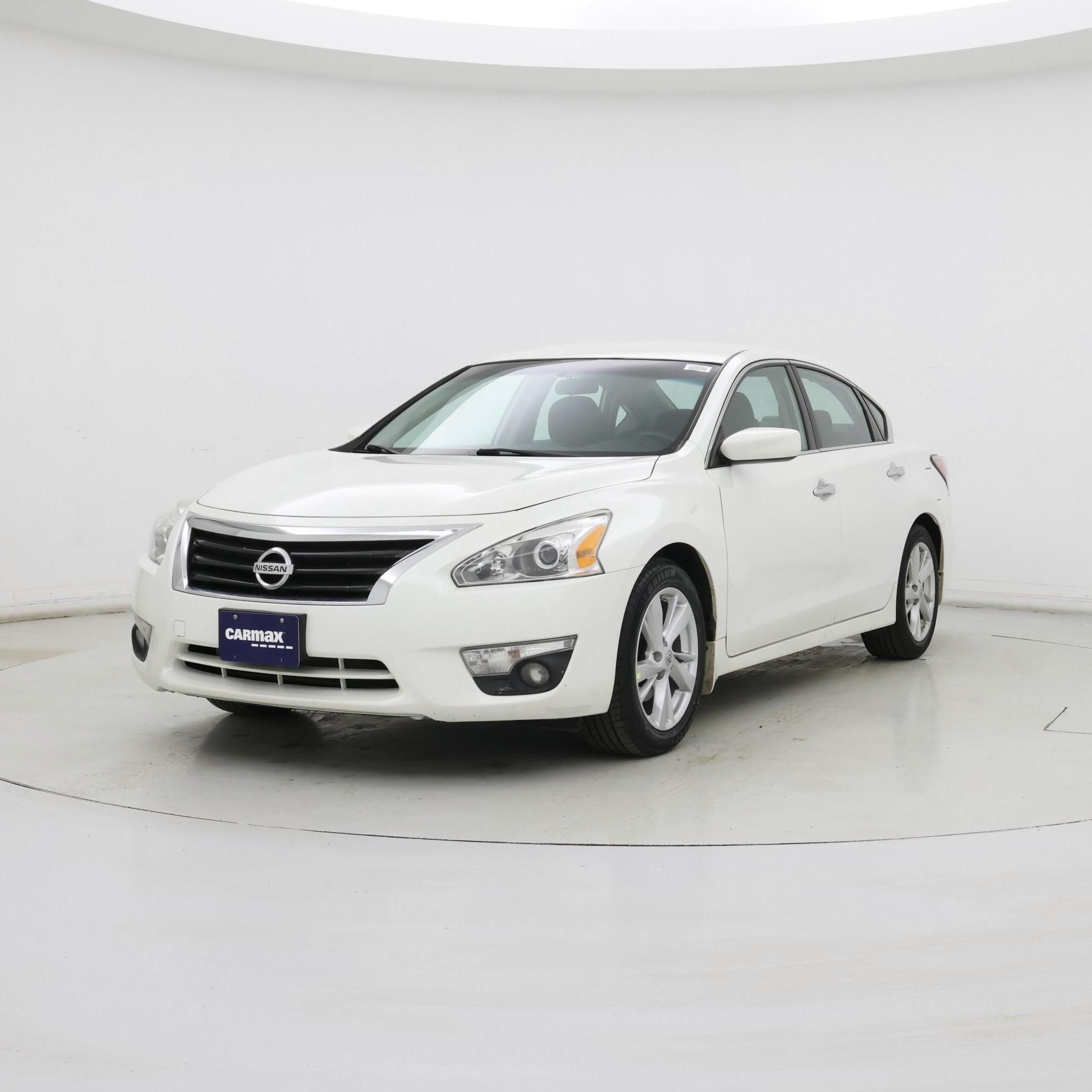 Thumbnail: 2015 Nissan Altima - 4