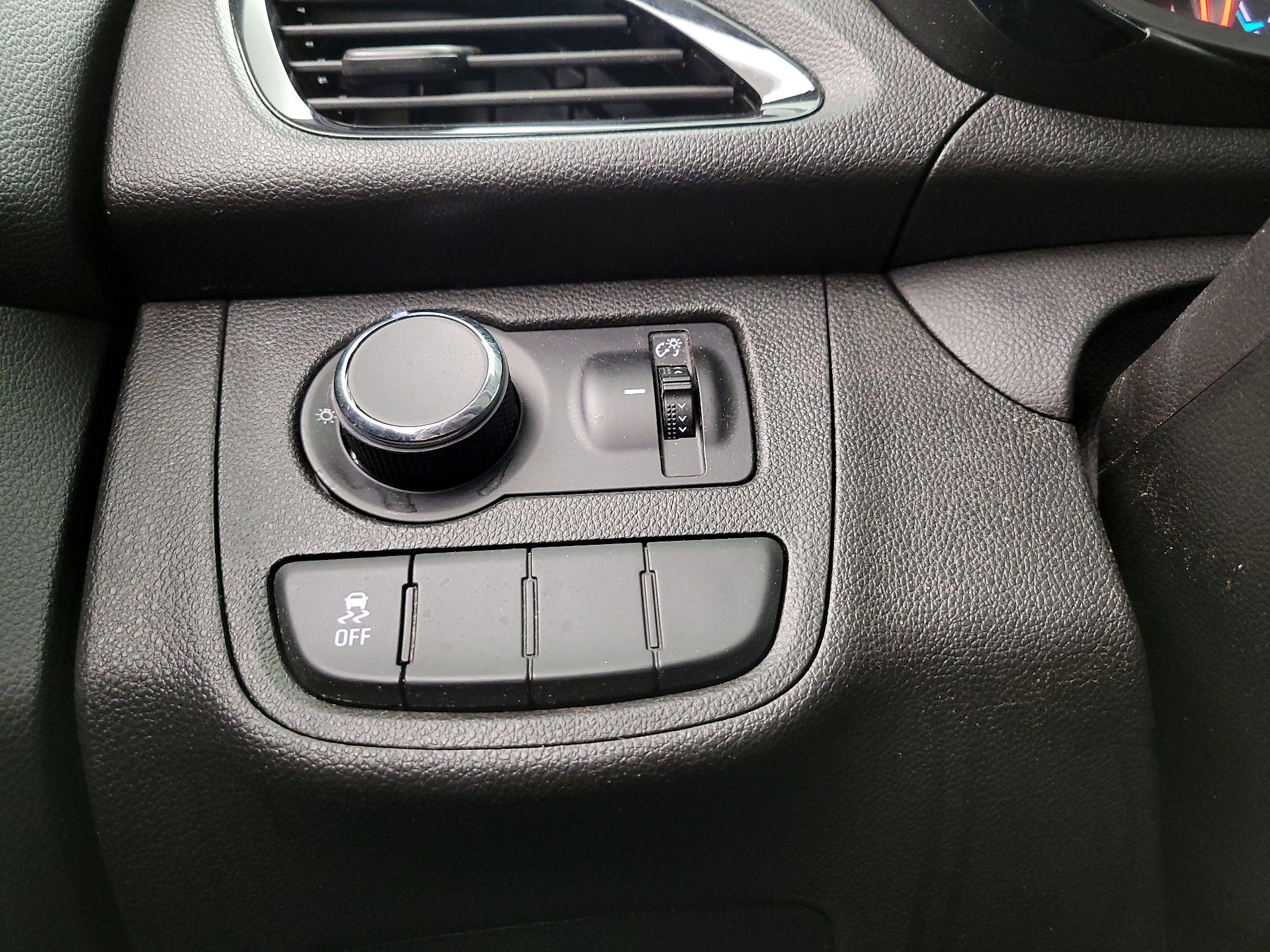 Thumbnail: 2017 Chevrolet Spark - 13