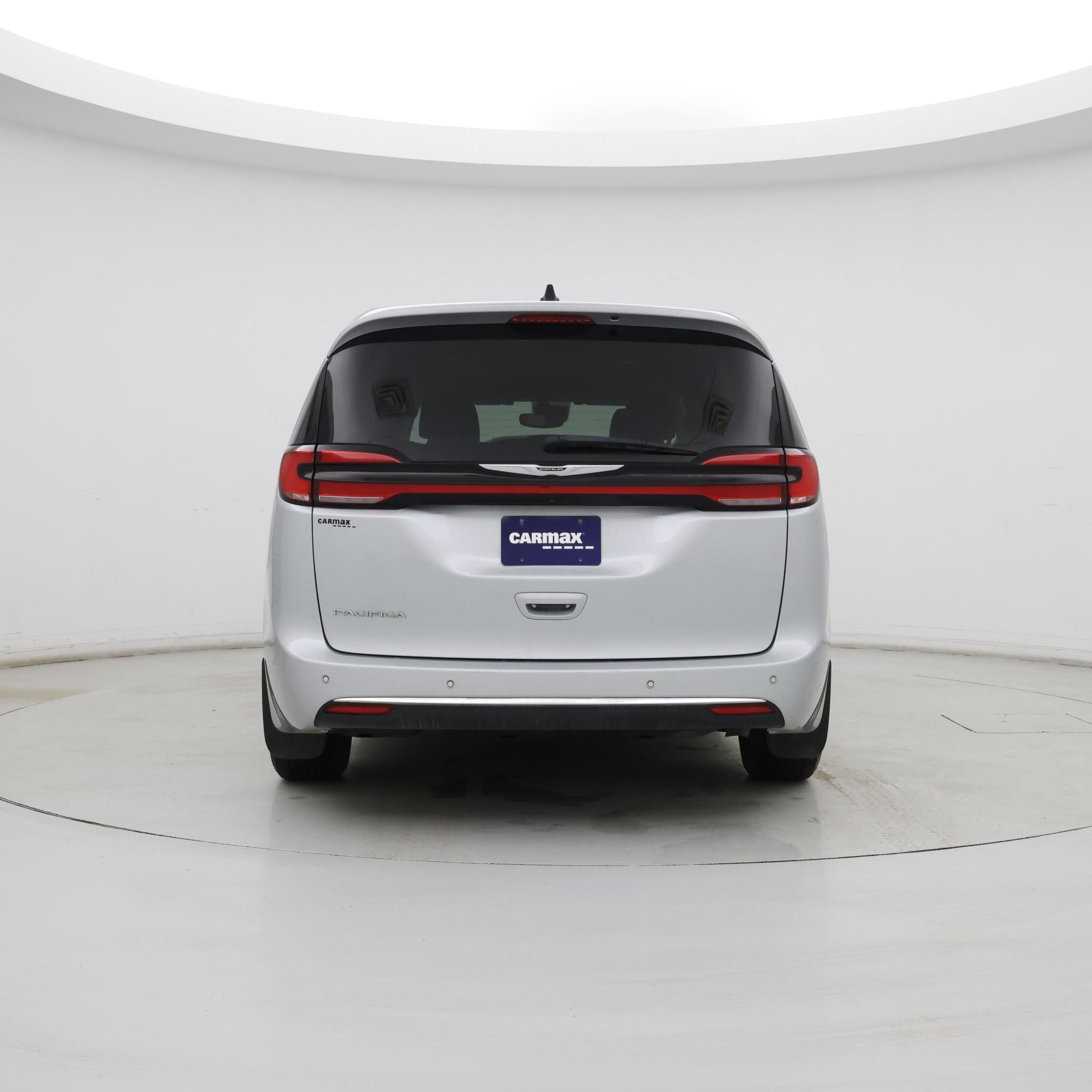 Thumbnail: 2023 Chrysler Pacifica - 6