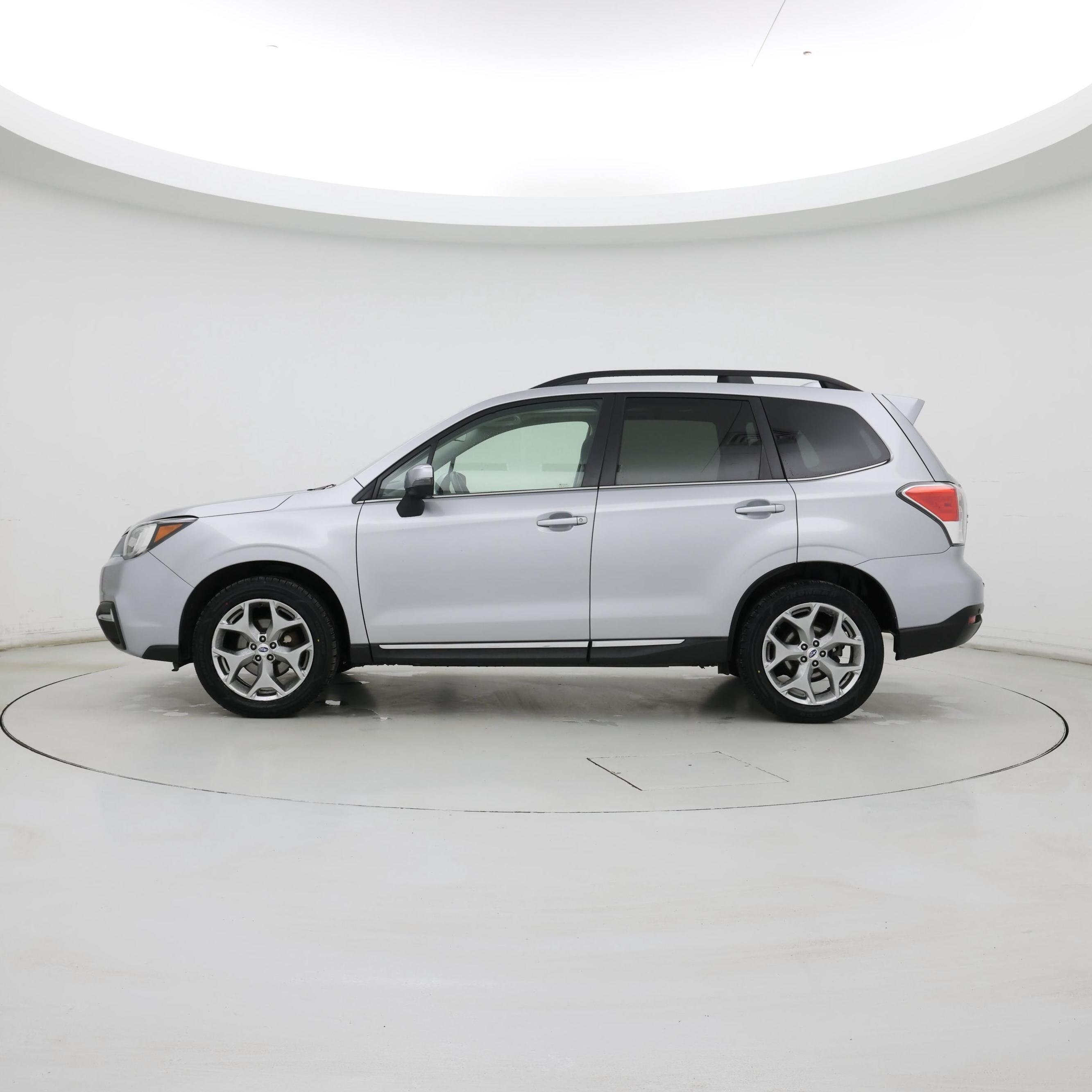 Thumbnail: 2018 Subaru Forester - 3