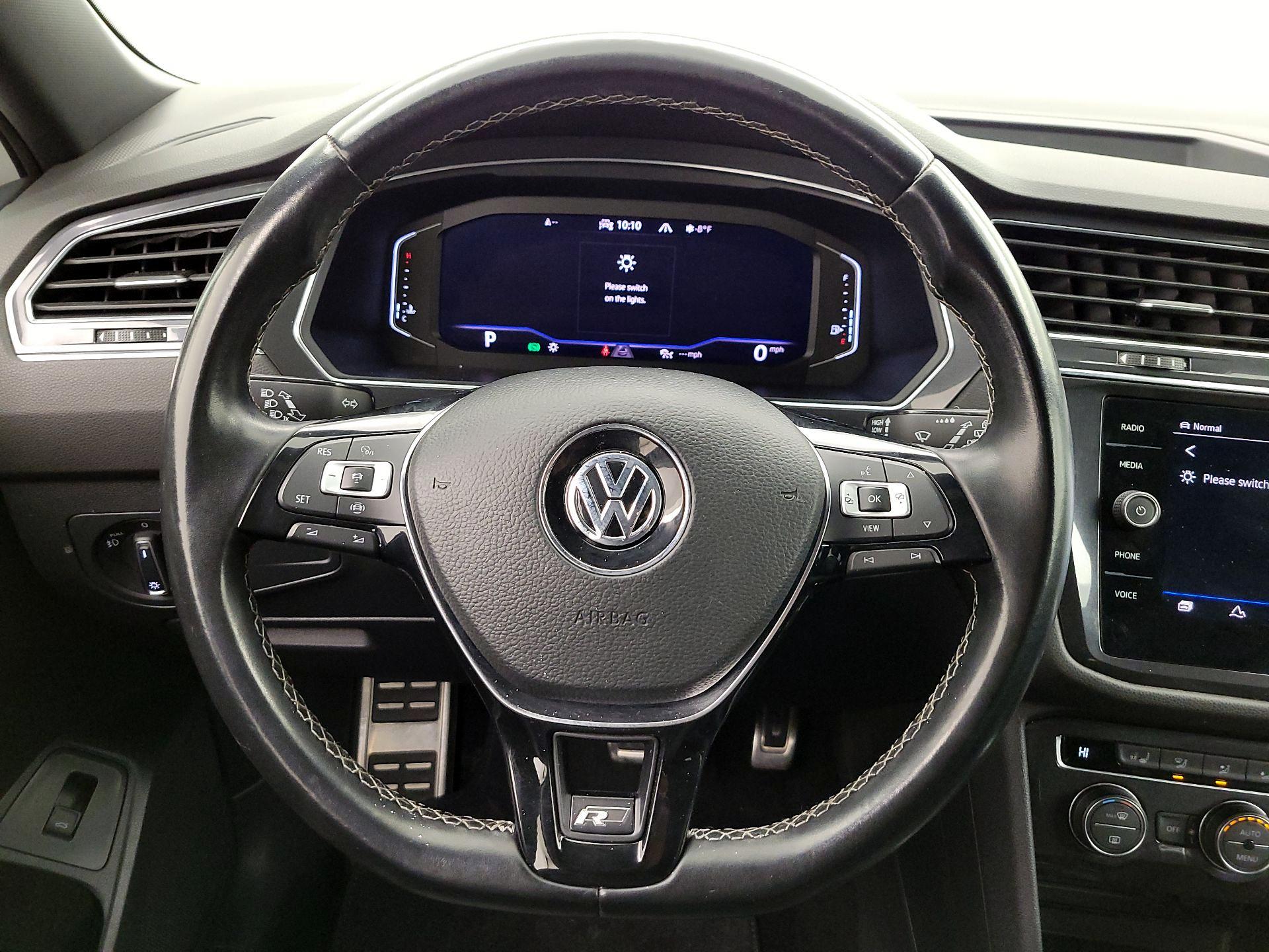 Thumbnail: 2021 Volkswagen Tiguan - 10