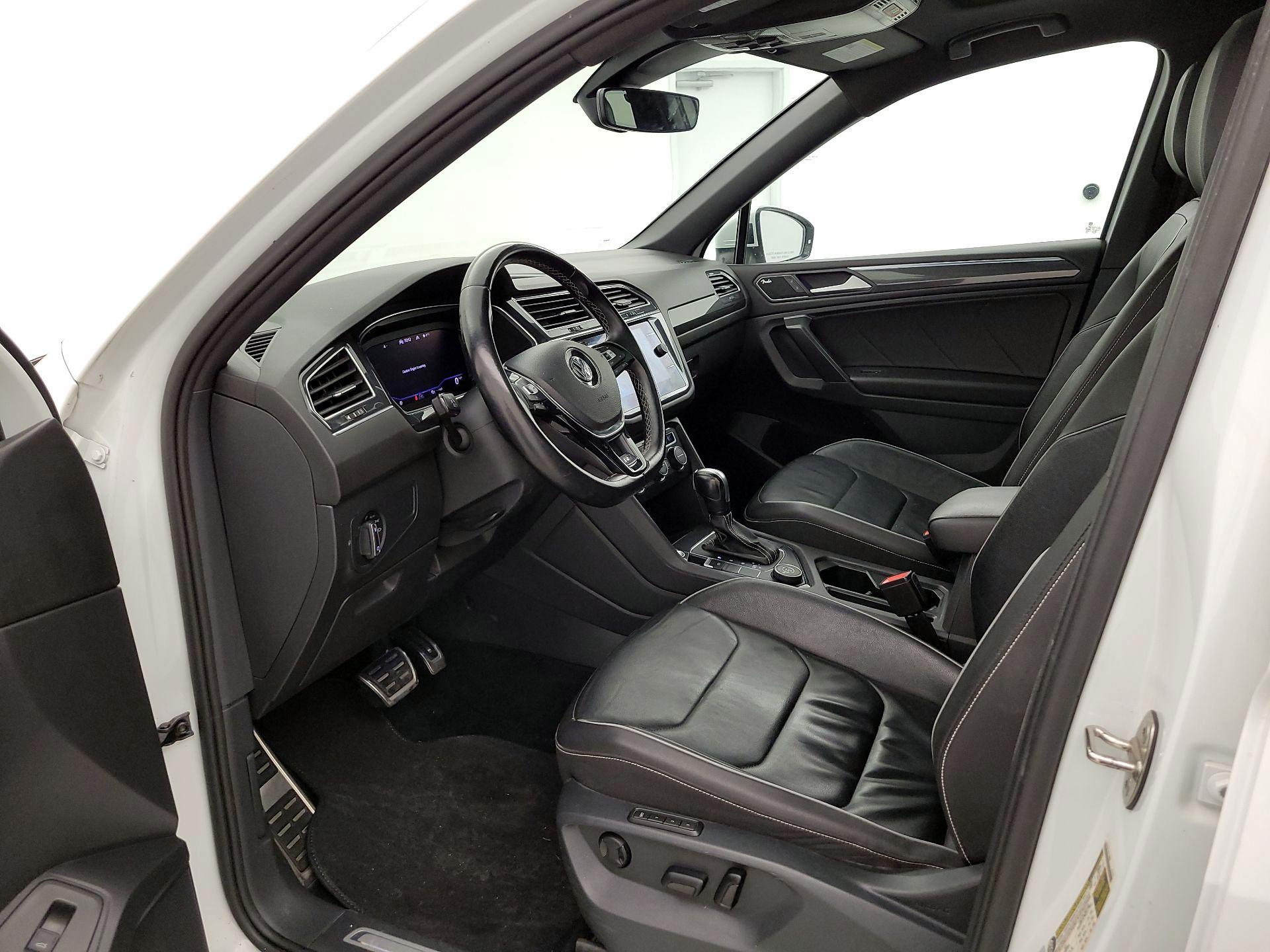 Thumbnail: 2021 Volkswagen Tiguan - 11