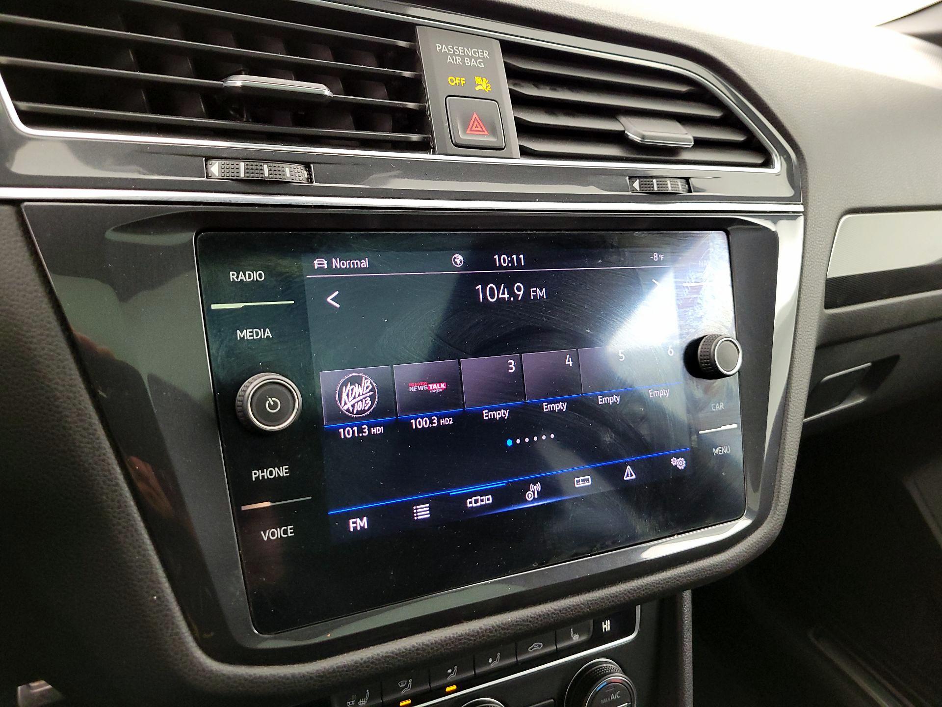 Thumbnail: 2021 Volkswagen Tiguan - 16