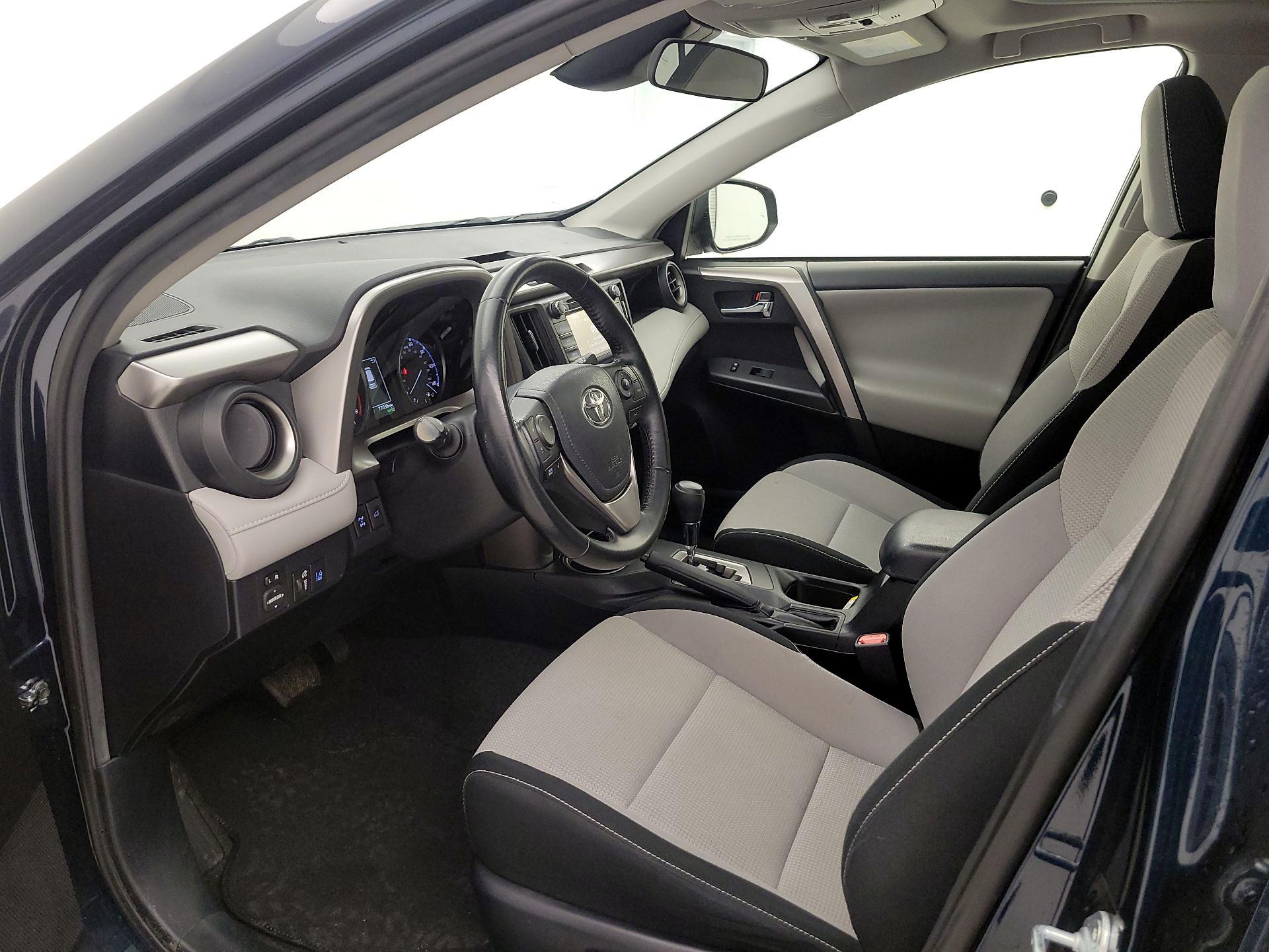 Thumbnail: 2018 Toyota RAV4 - 11