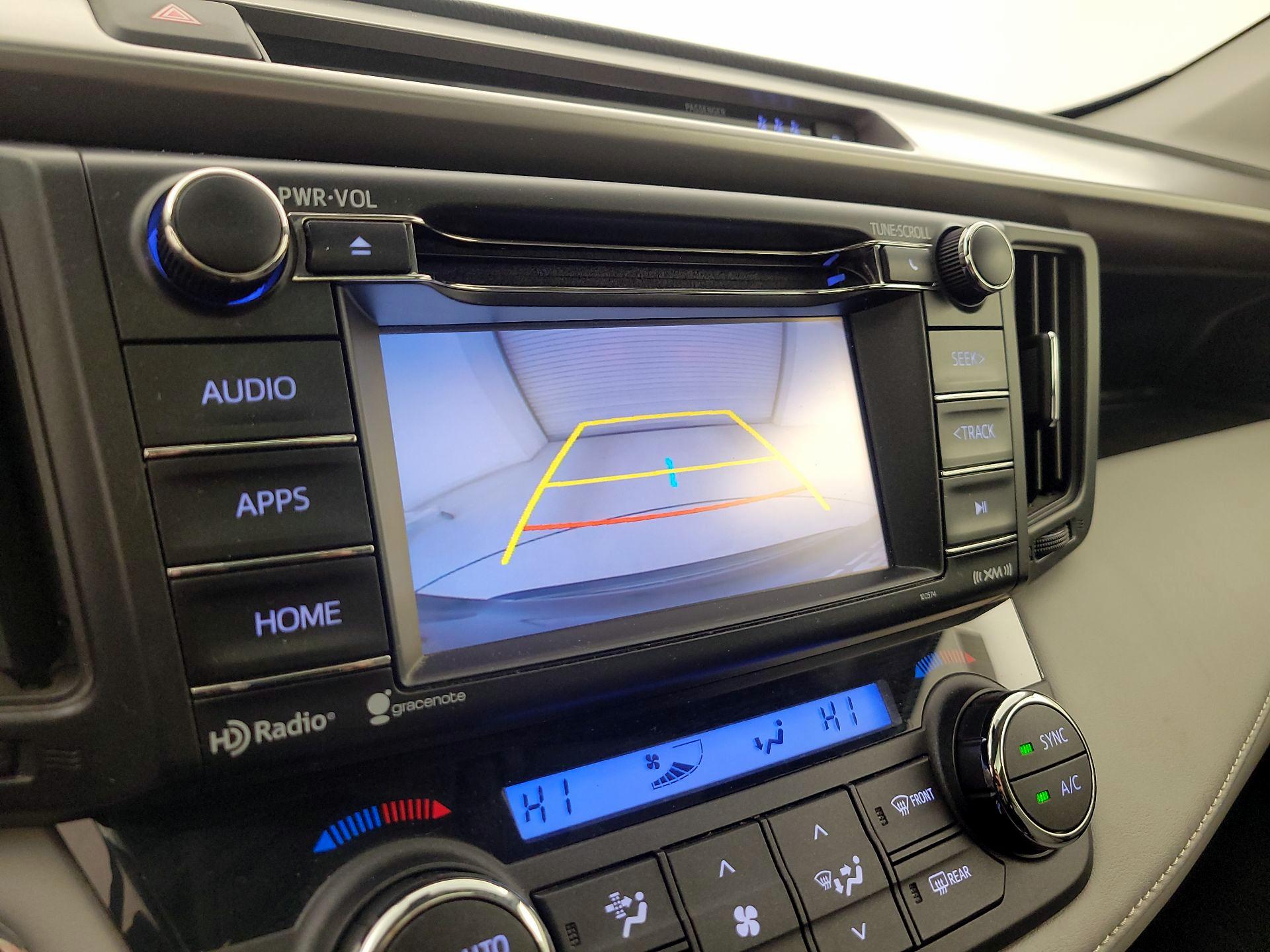 Thumbnail: 2018 Toyota RAV4 - 15