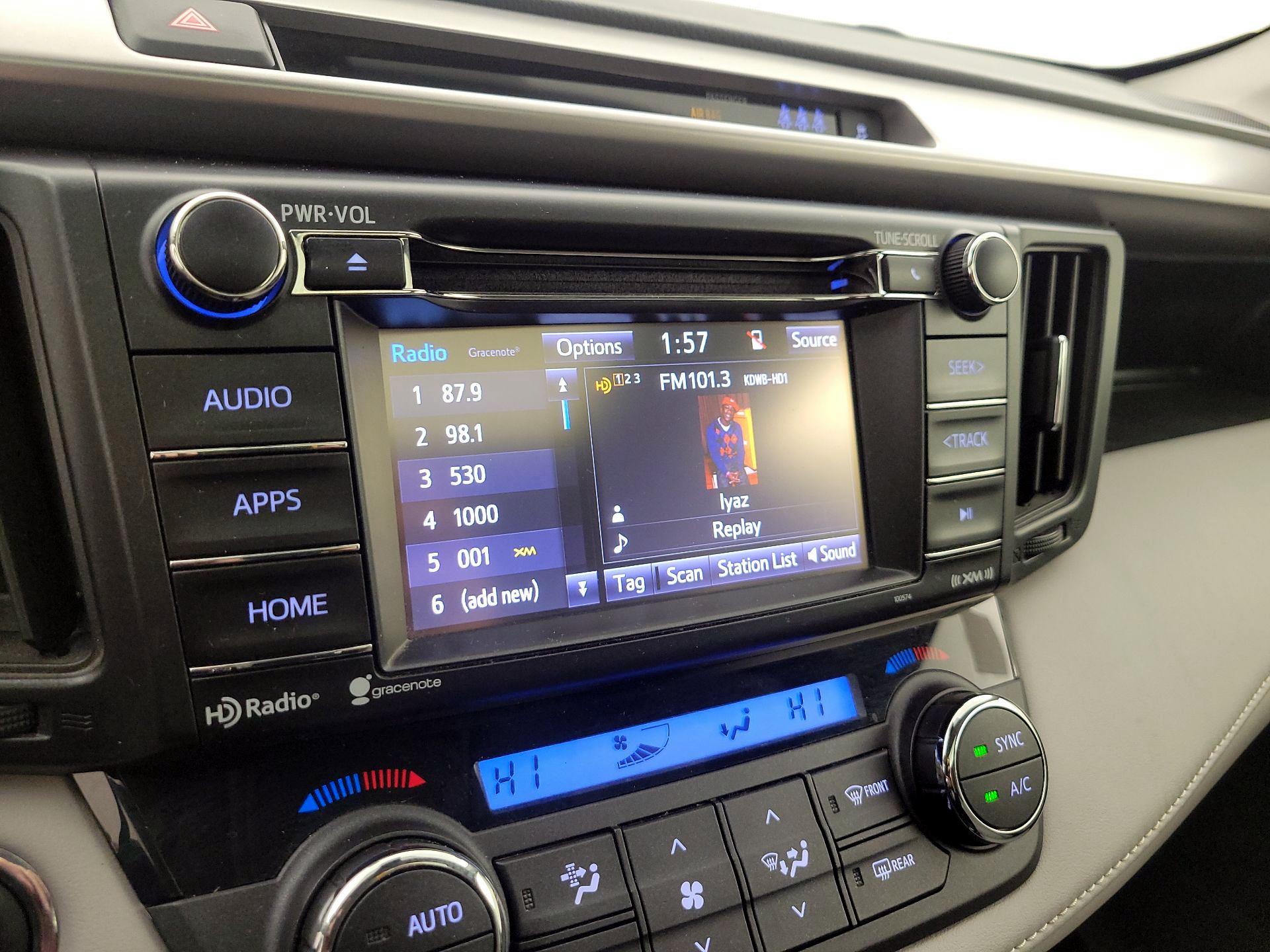 Thumbnail: 2018 Toyota RAV4 - 16