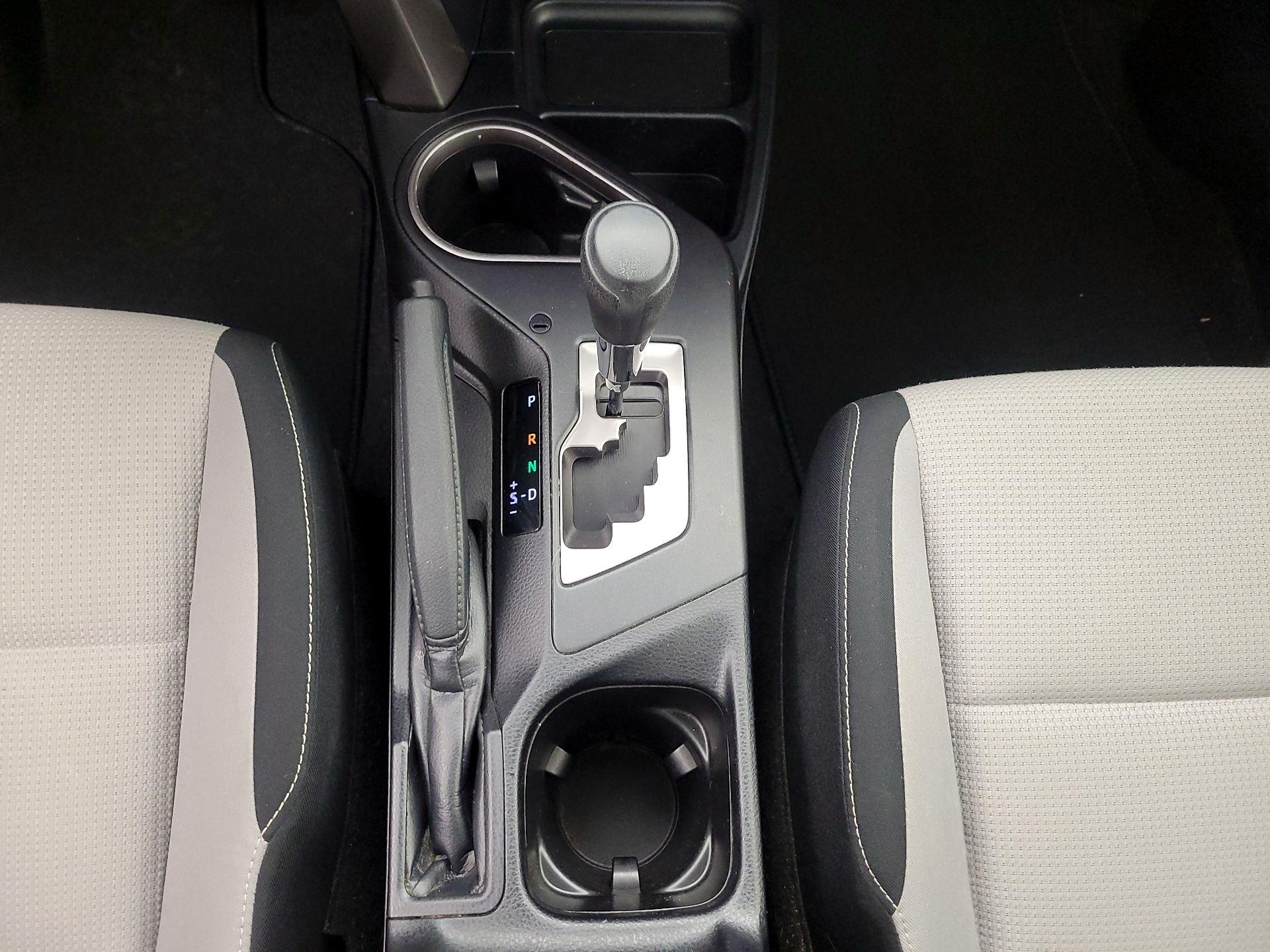 Thumbnail: 2018 Toyota RAV4 - 18