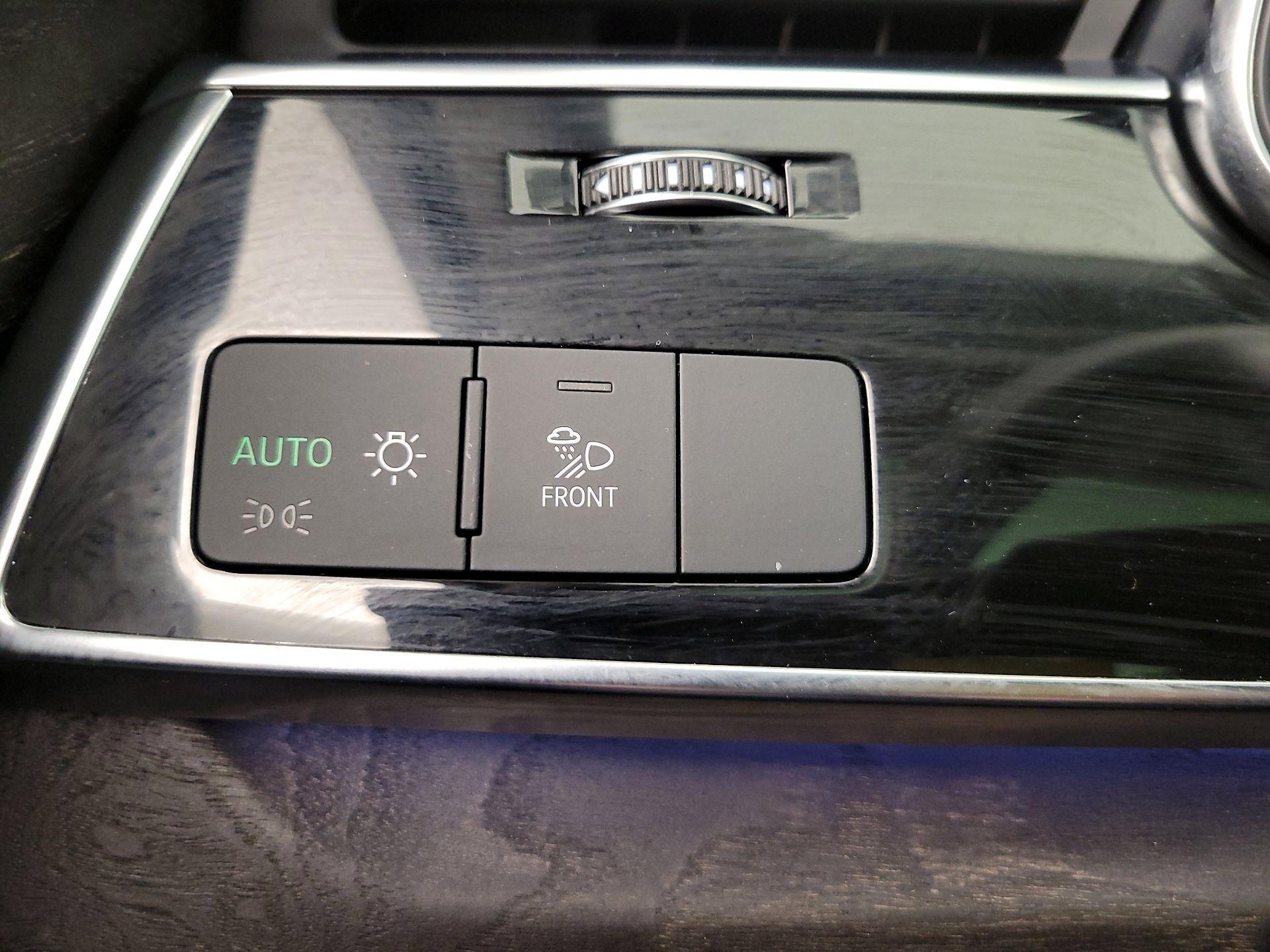 Thumbnail: 2022 Audi Q7 - 13