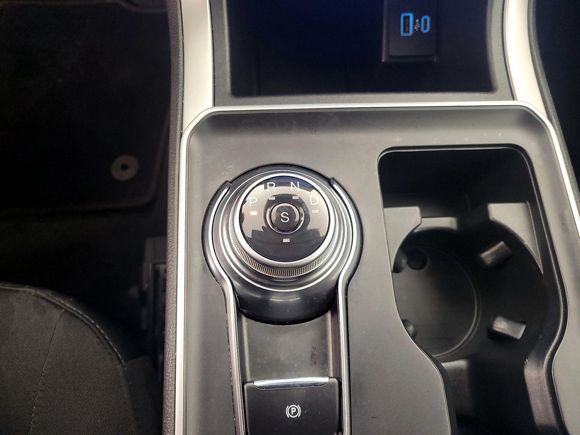 Thumbnail: 2024 Ford Edge - 17