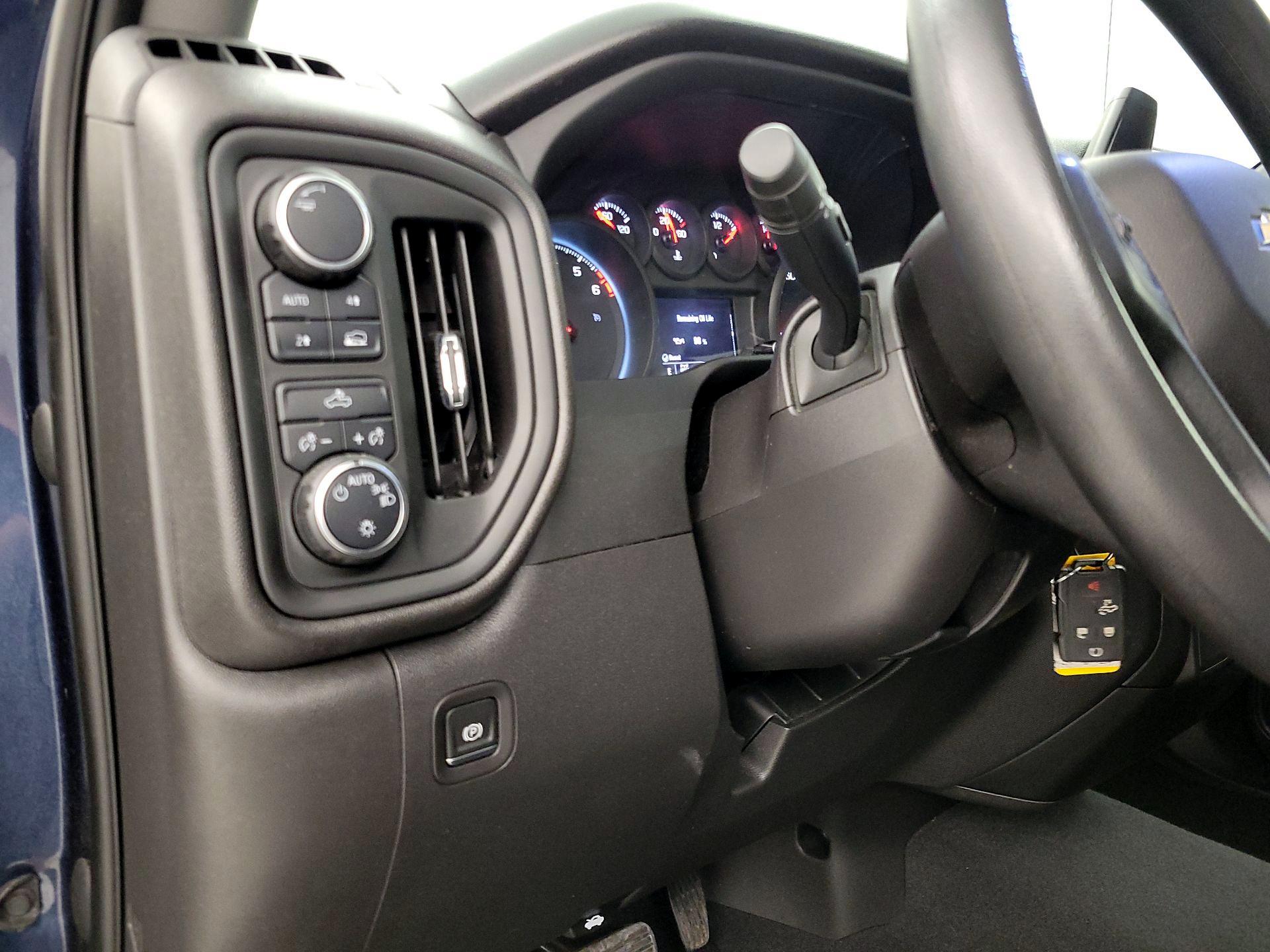 Thumbnail: 2022 Chevrolet Silverado 1500 - 13