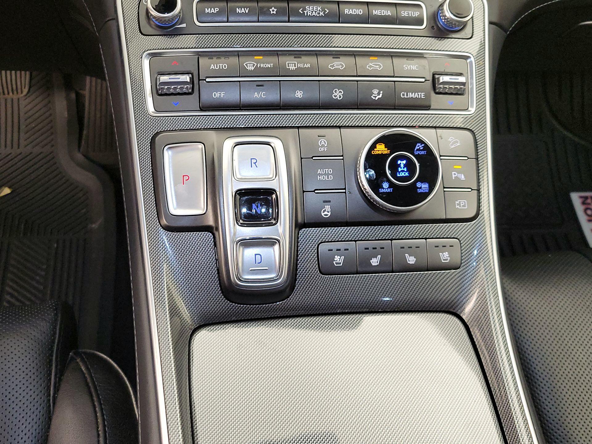 Thumbnail: 2023 Hyundai Santa Fe - 18