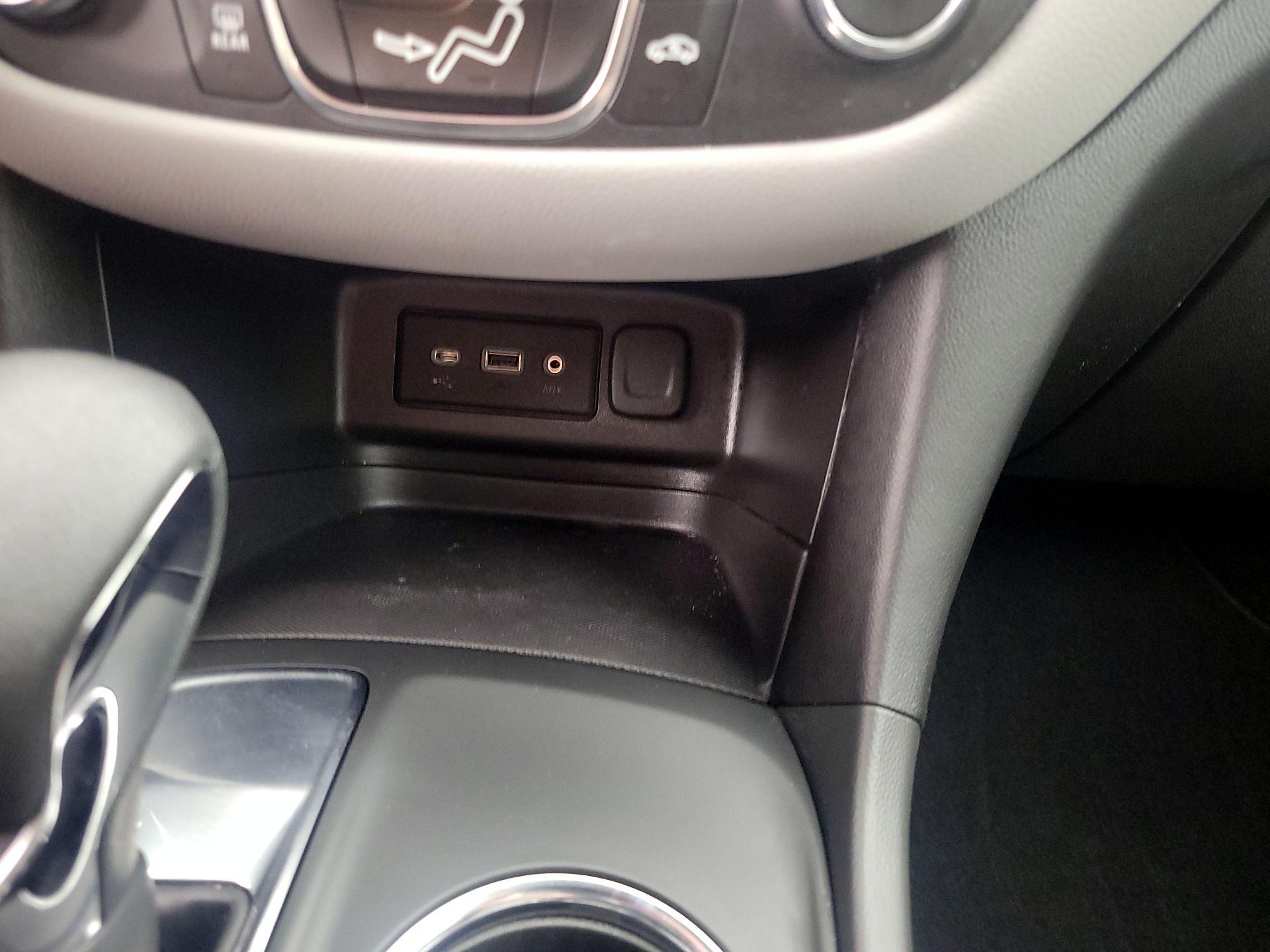 Thumbnail: 2023 Chevrolet Equinox - 18