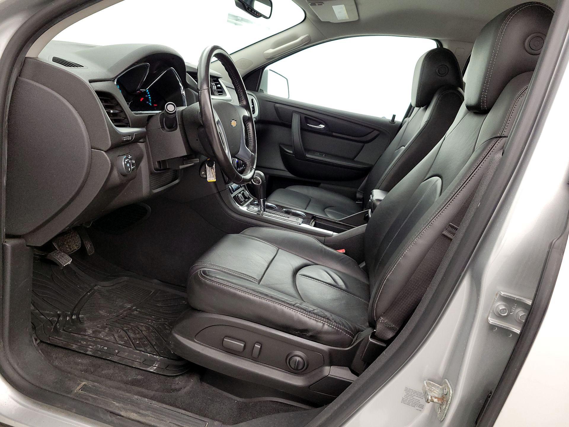 Thumbnail: 2017 Chevrolet Traverse - 11